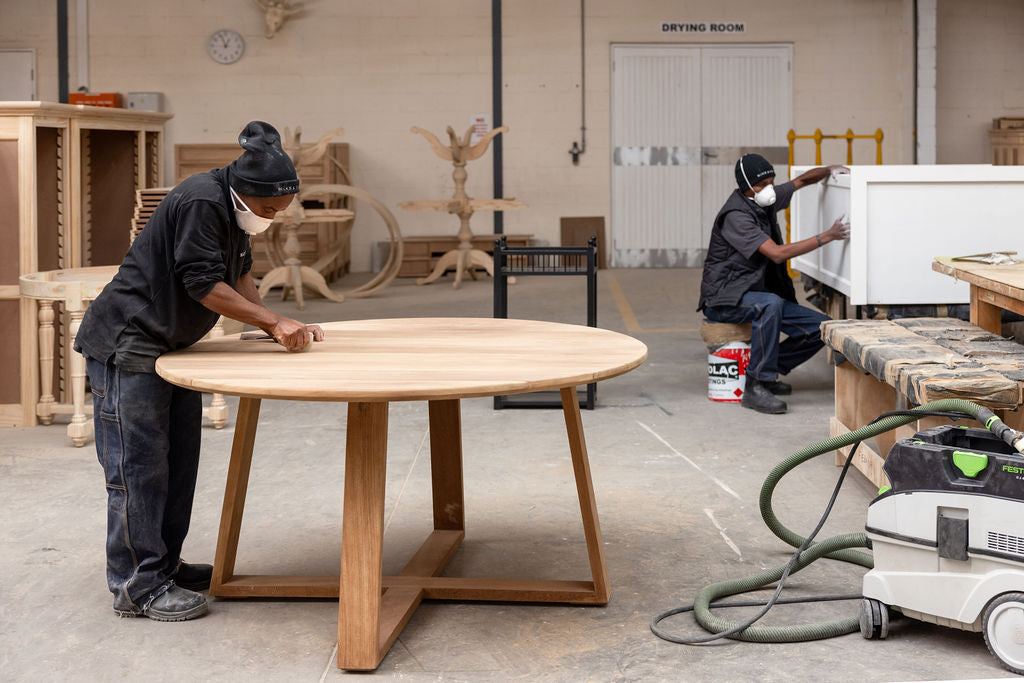 Plett deck round table