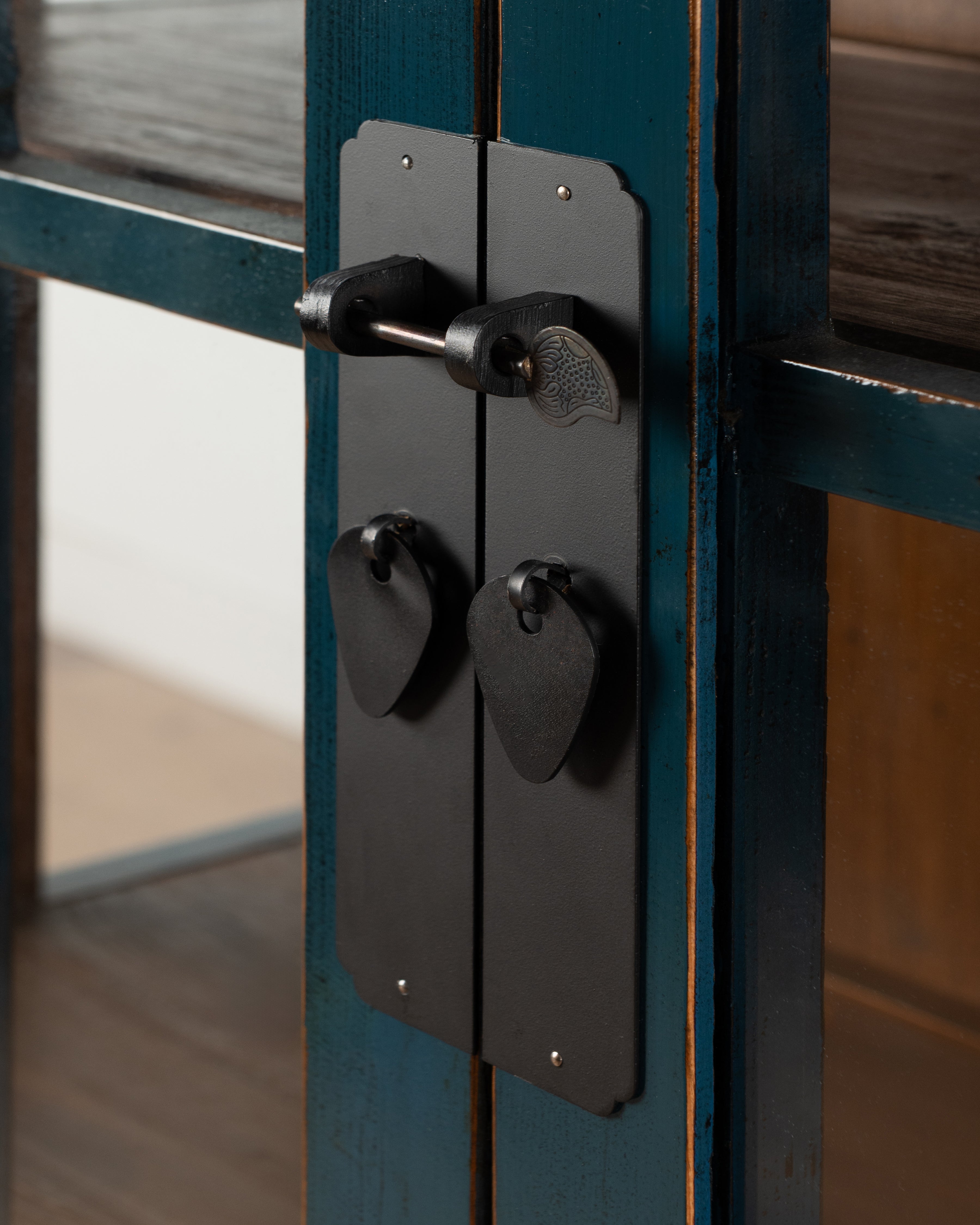 Indochine Liang Ma Cabinet | Blue