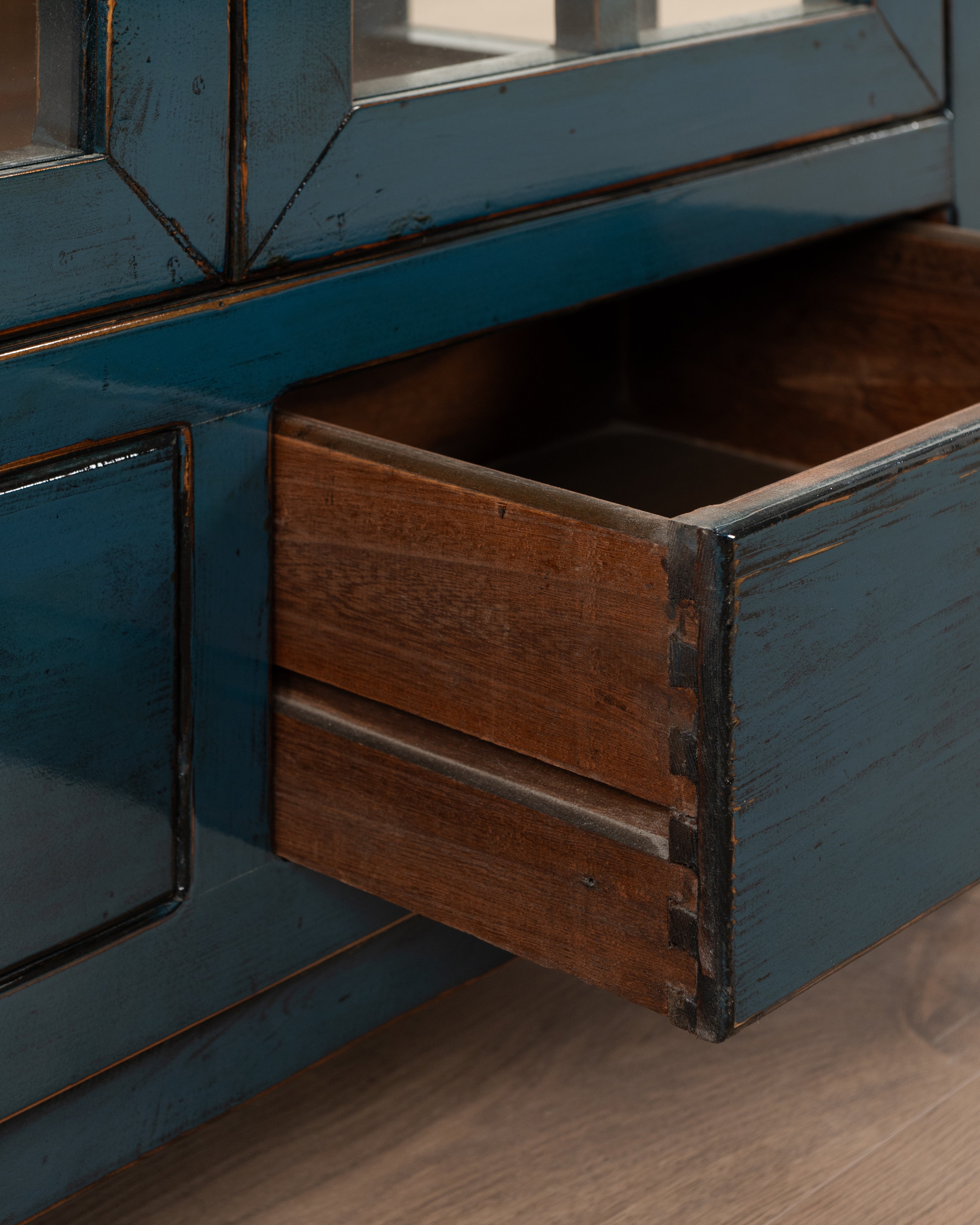 Indochine Liang Ma Cabinet | Blue