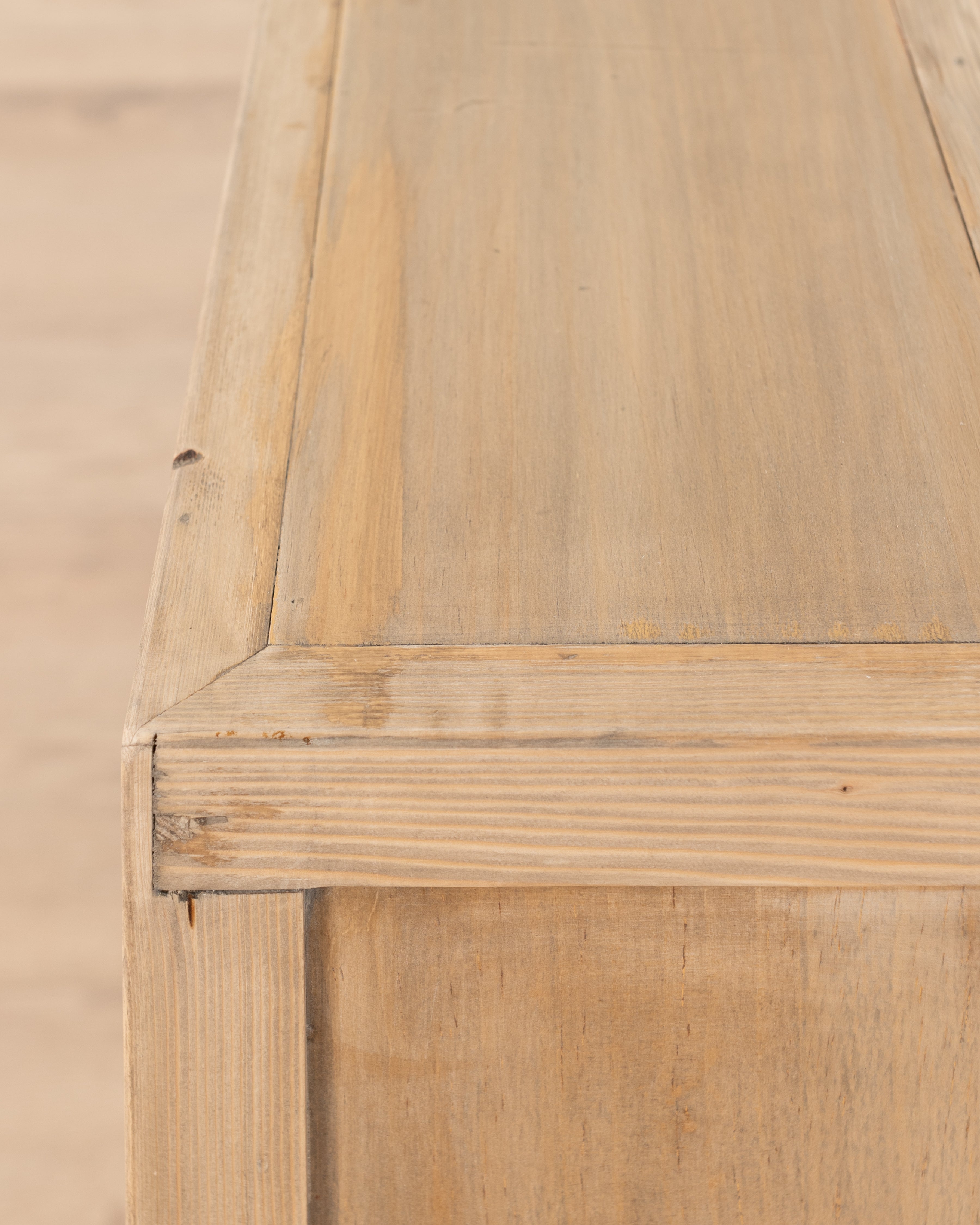 Indochine Zheng Console | Natural