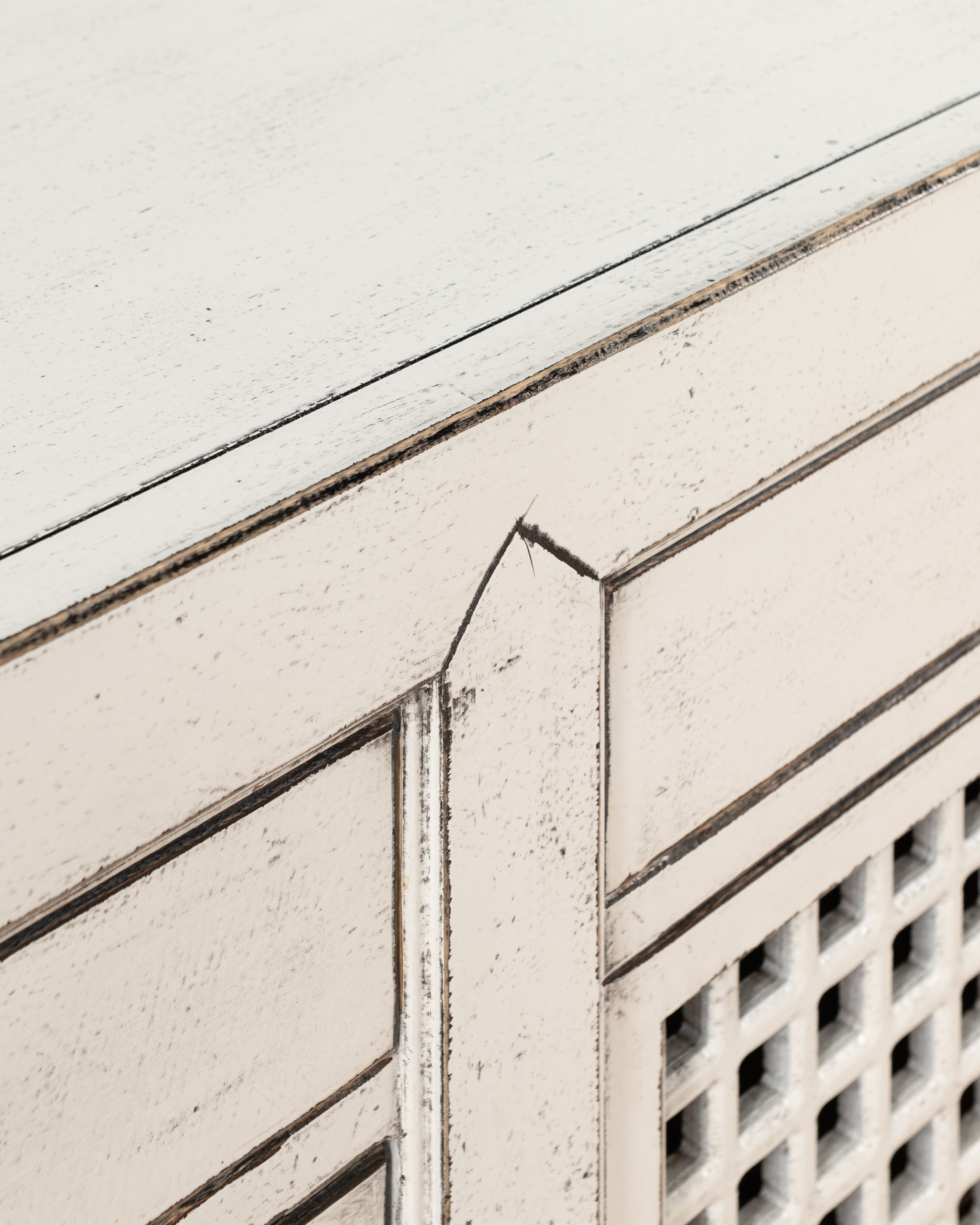 Indochine Kanyisa Sideboard | White