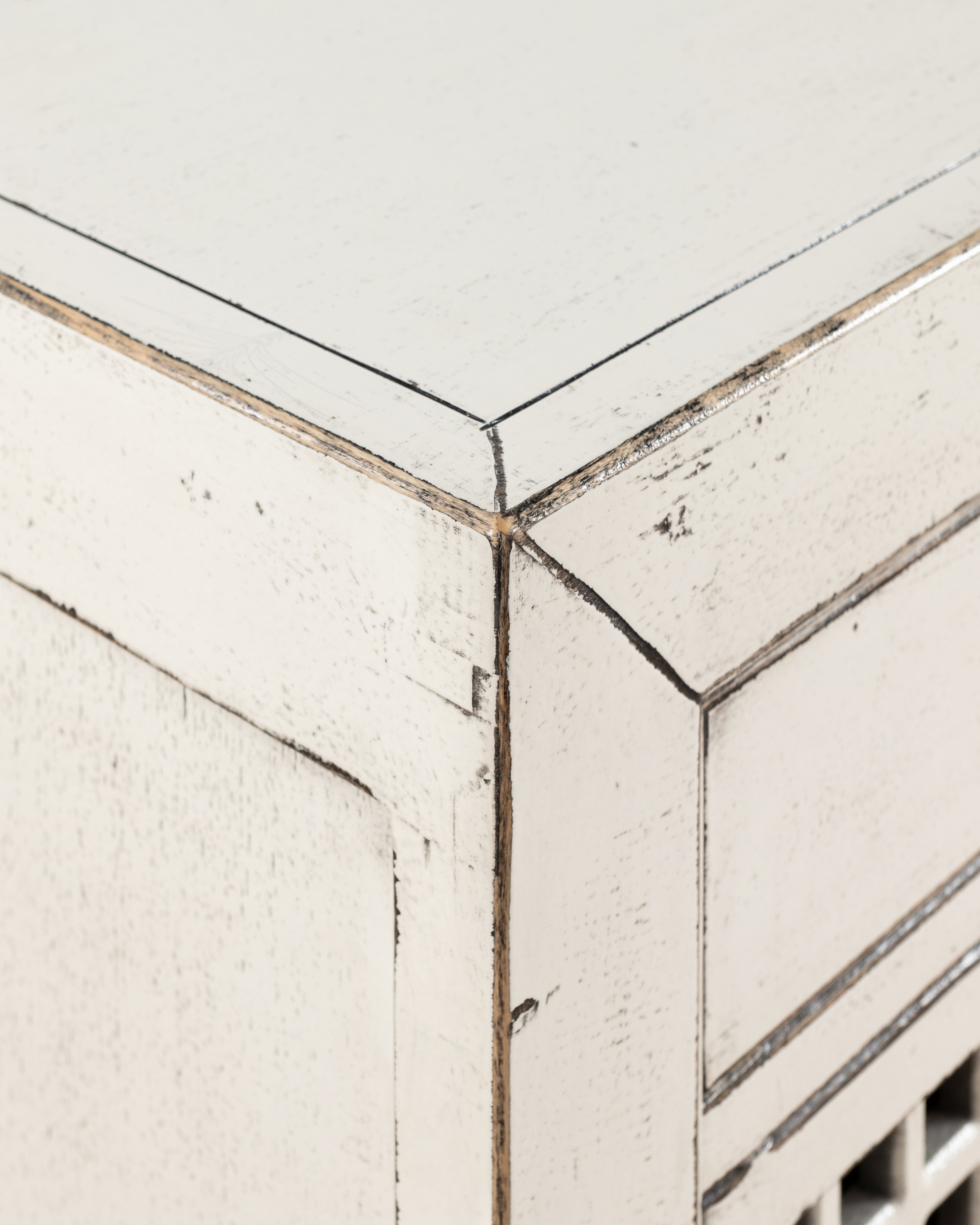 Indochine Kanyisa Sideboard | White