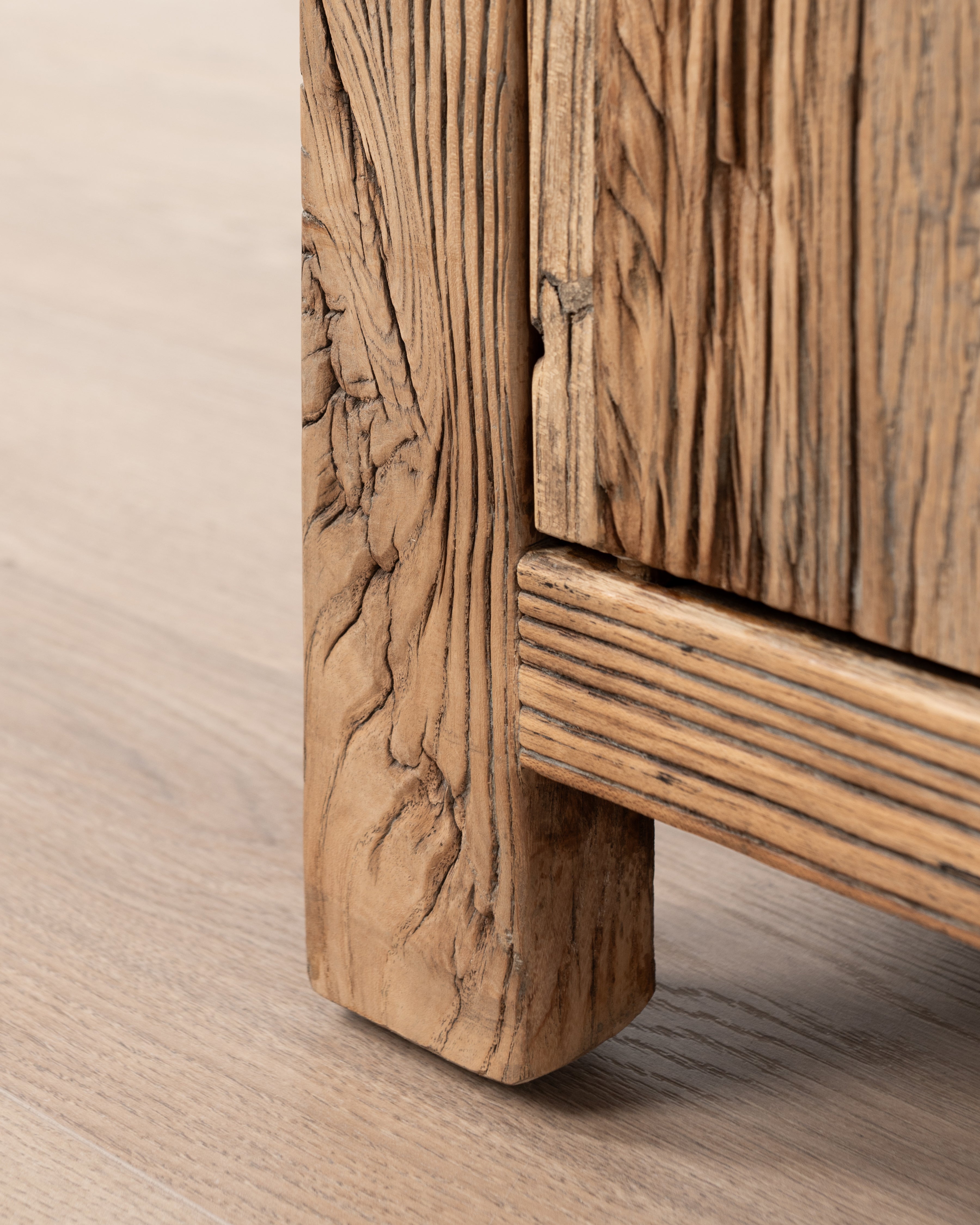 Buhle Sideboard