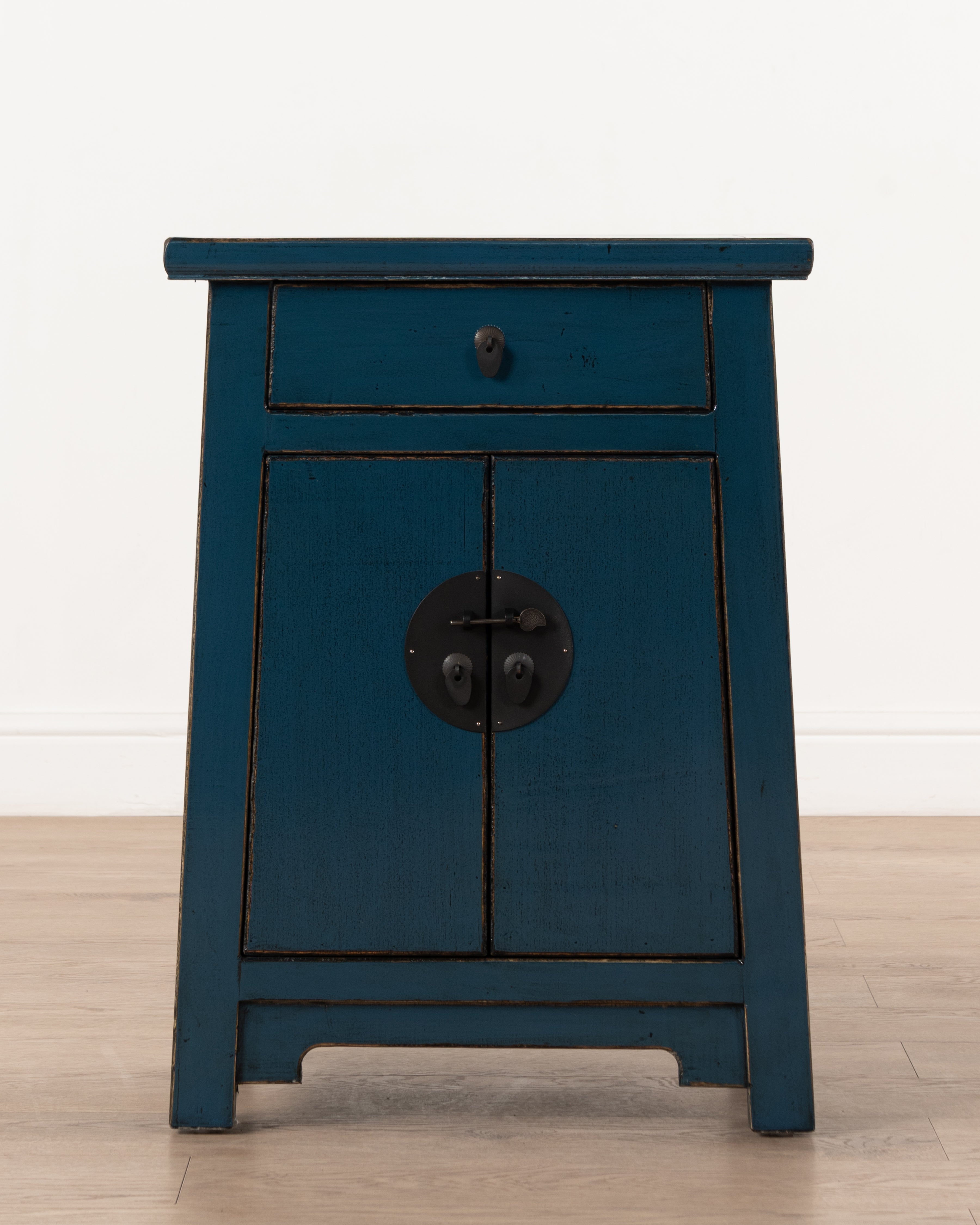 Indochine Otaru Cabinet | Blue