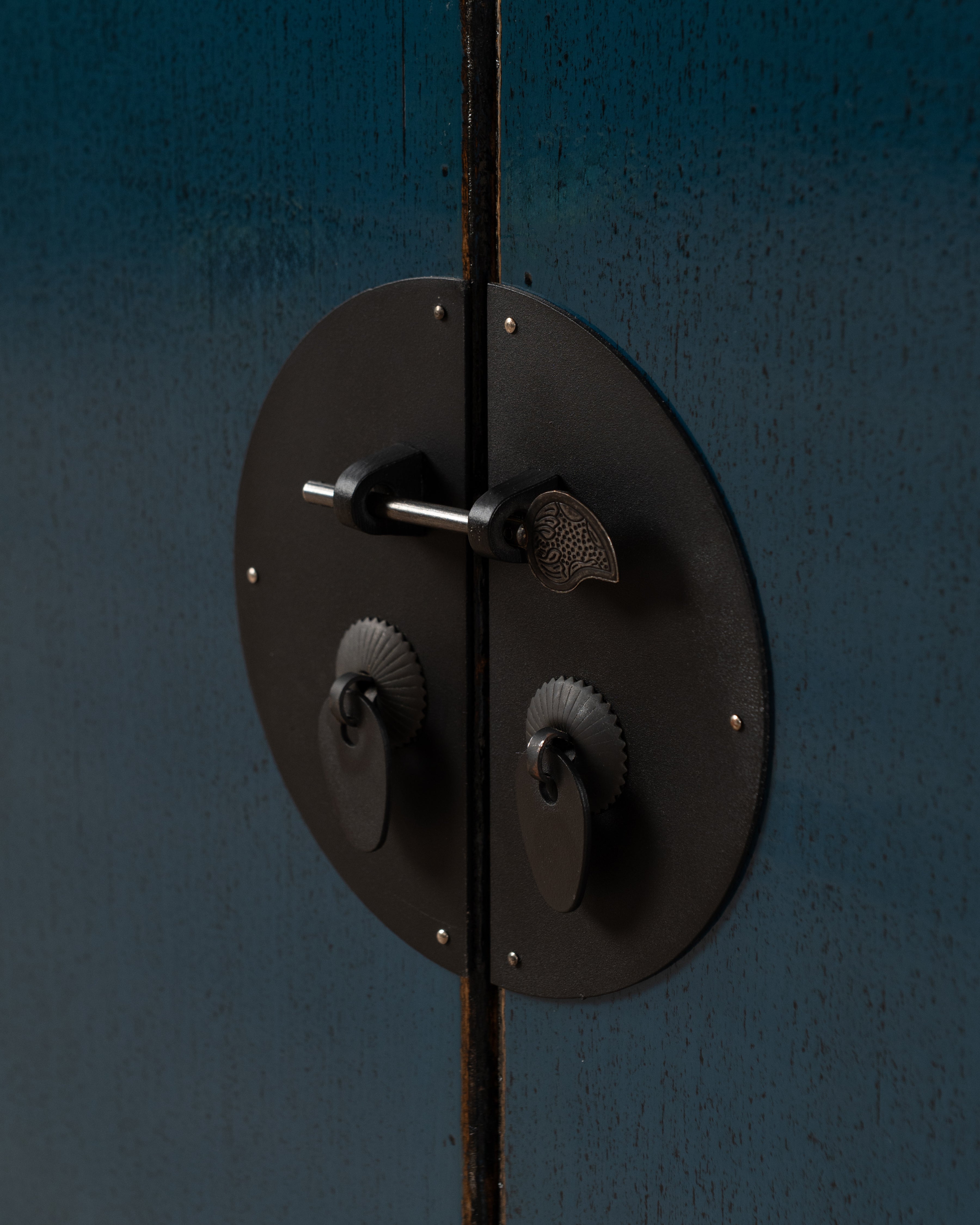 Indochine Otaru Cabinet | Blue