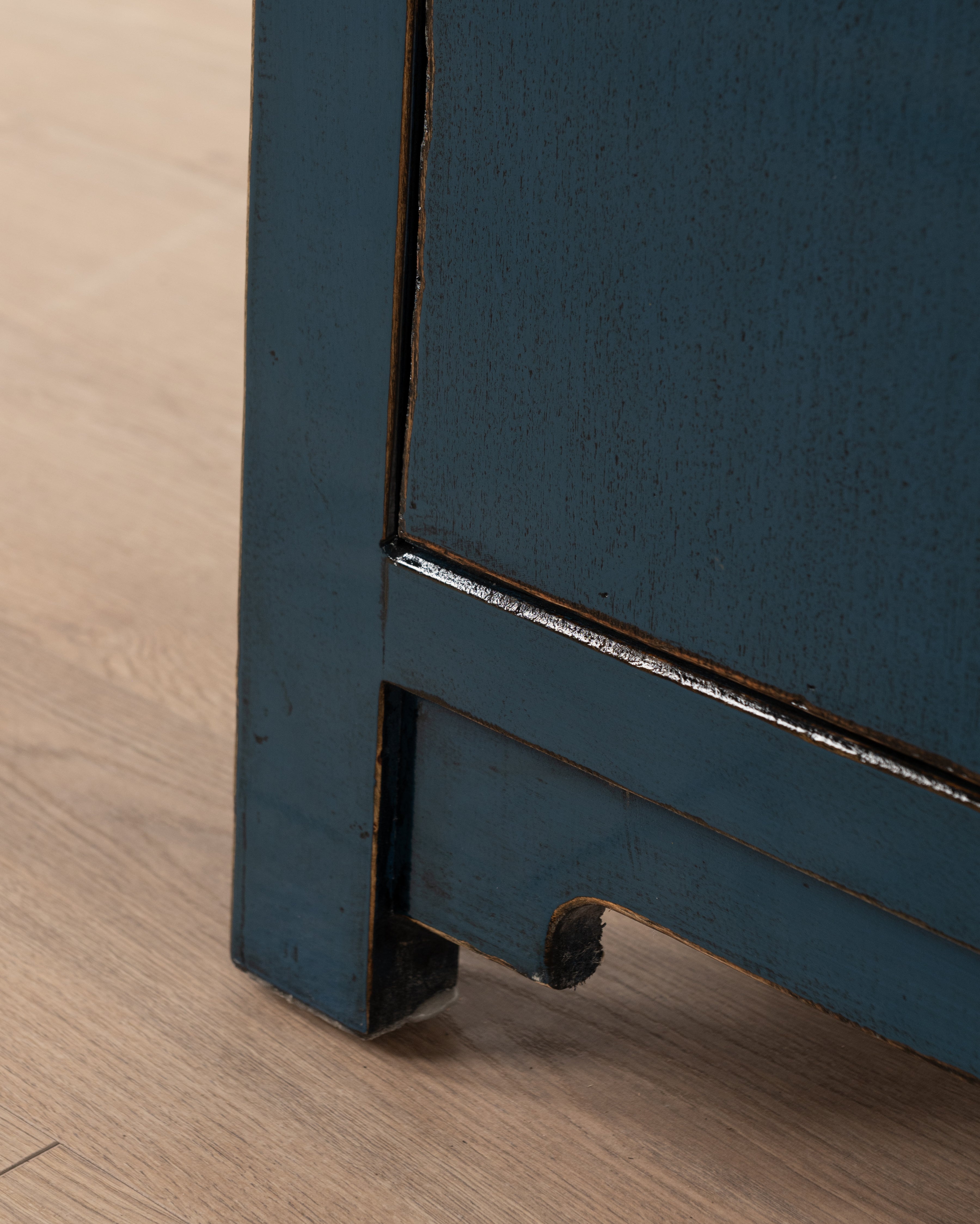 Indochine Otaru Cabinet | Blue