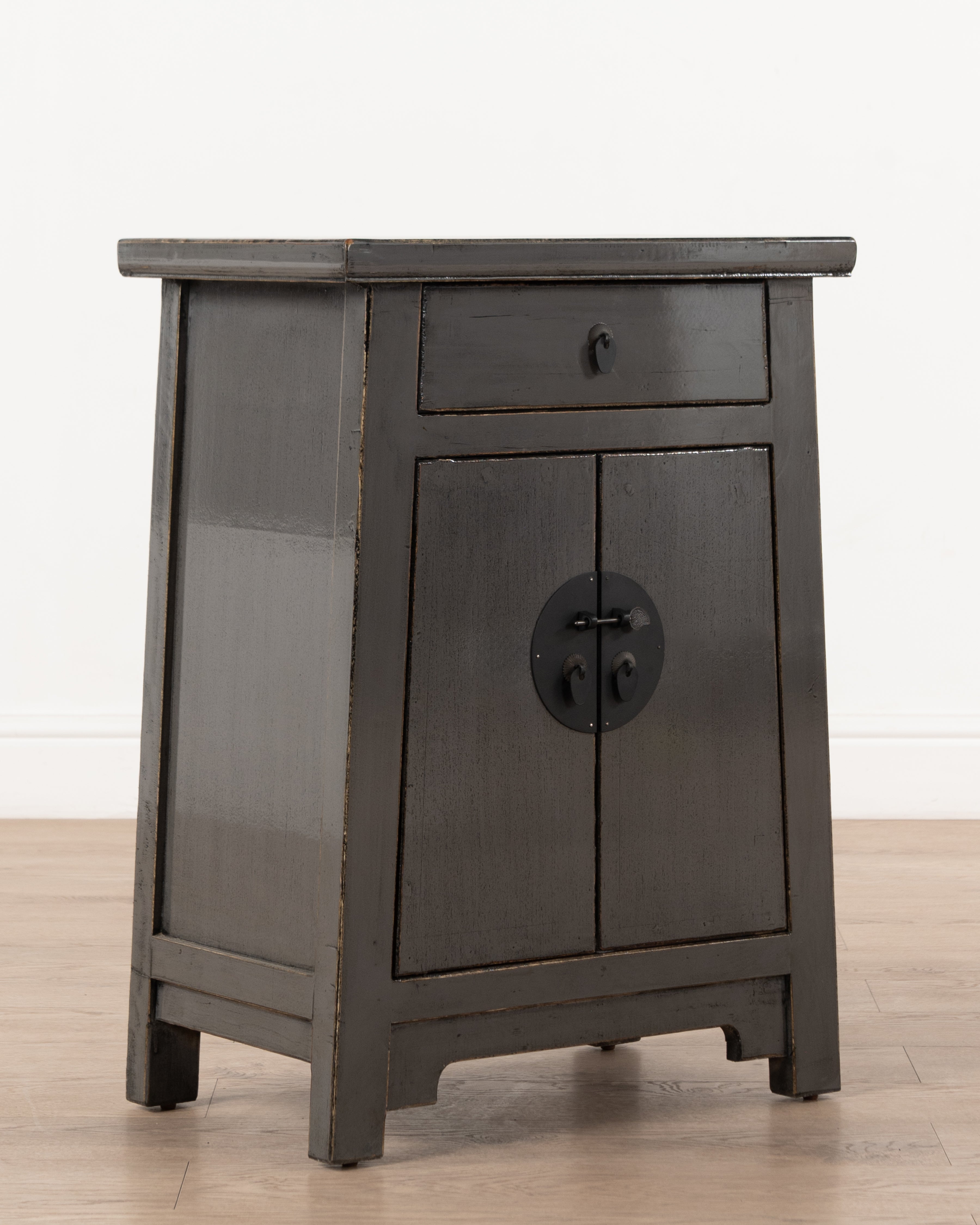 Indochine Otaru Cabinet | Grey