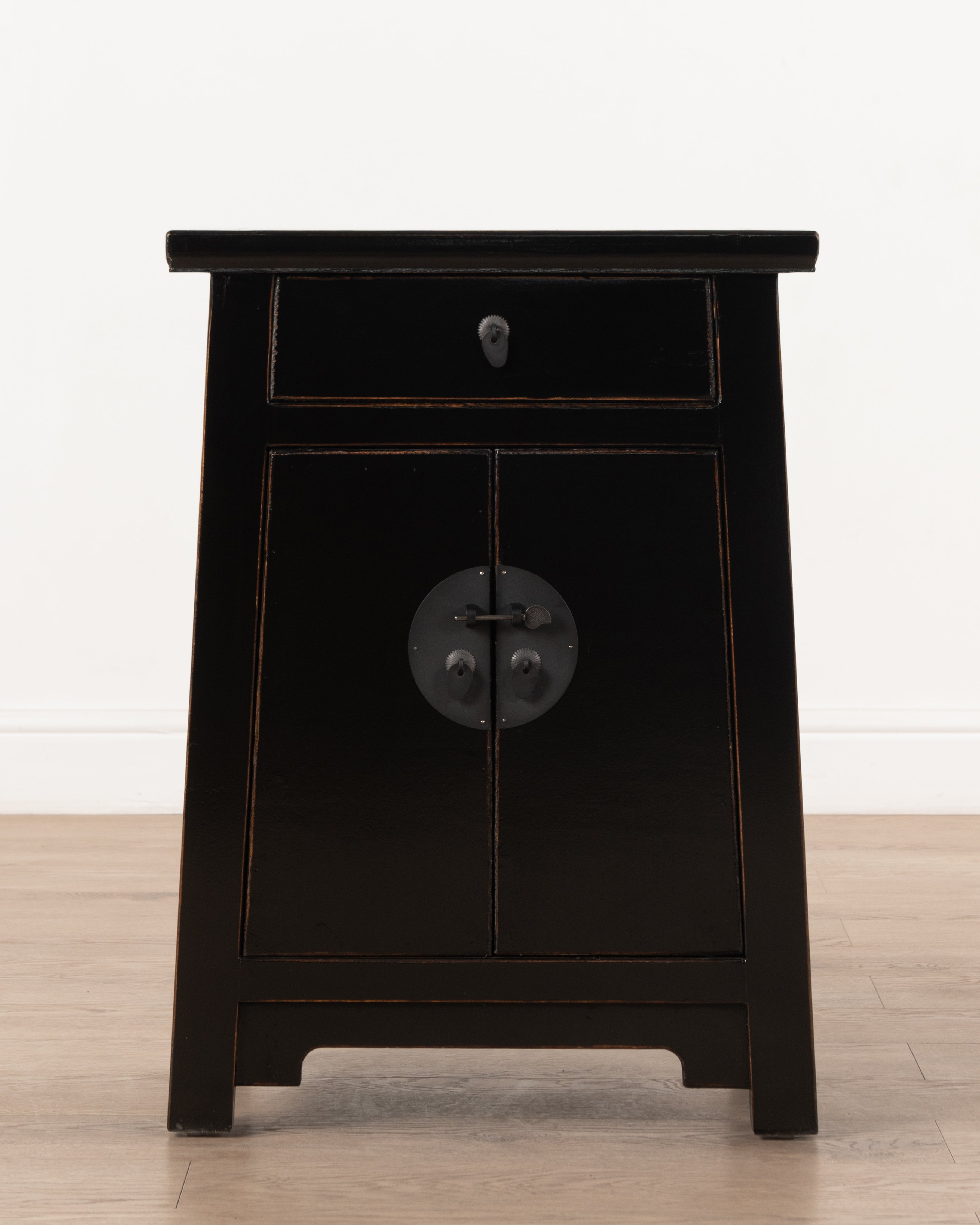 Indochine Otaru Cabinet | Black
