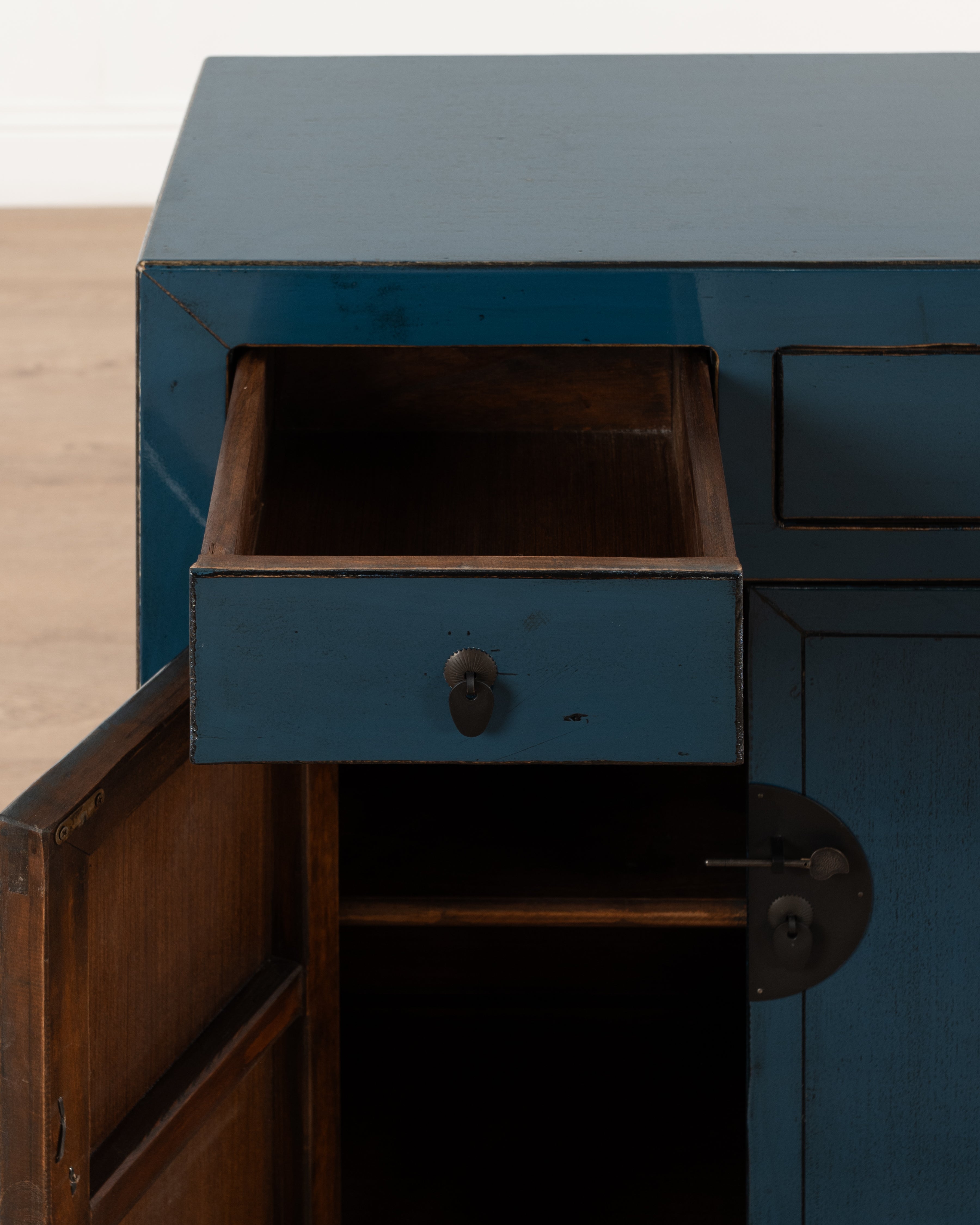 Indochine Chitose Cabinet | Blue