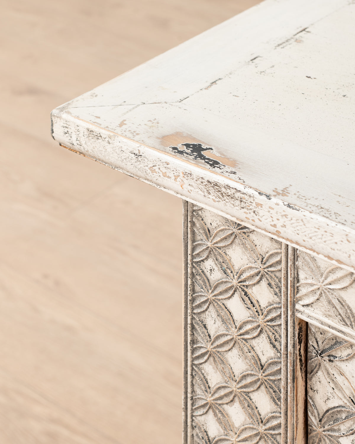 Indochine Ming Sideboard | White