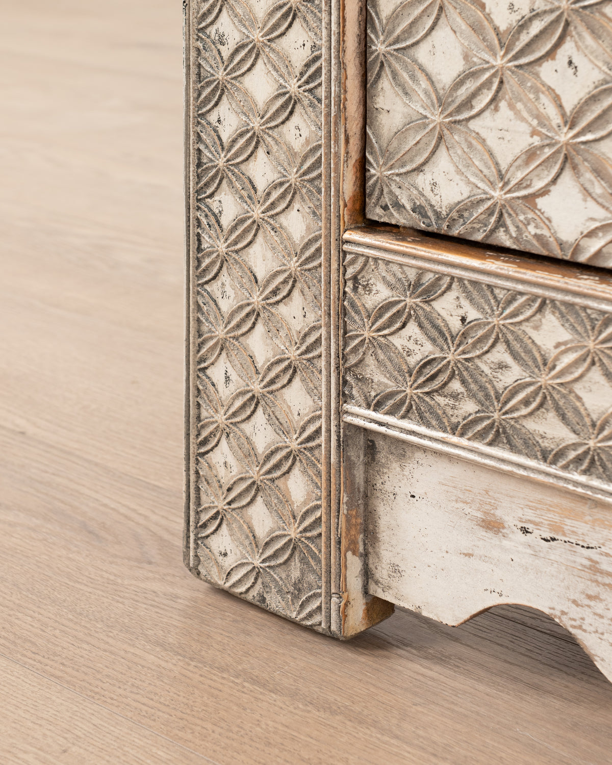 Indochine Ming Sideboard | White