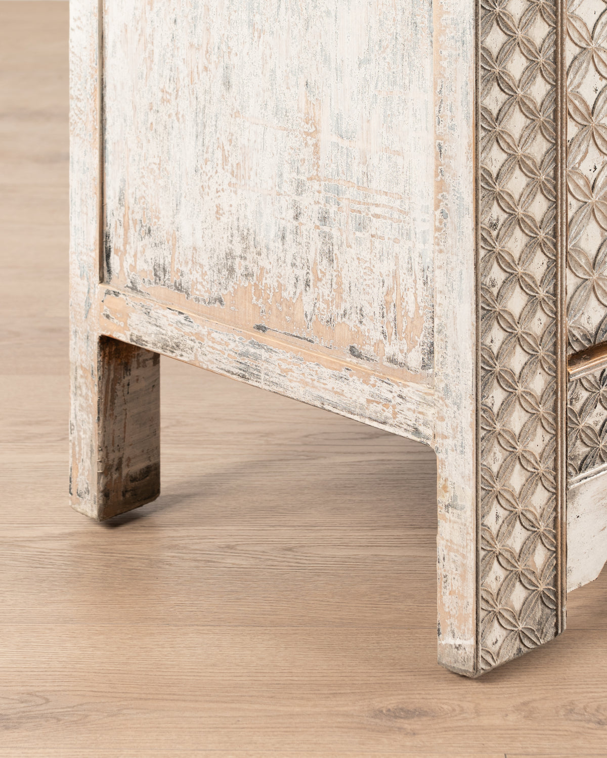 Indochine Ming Sideboard | White