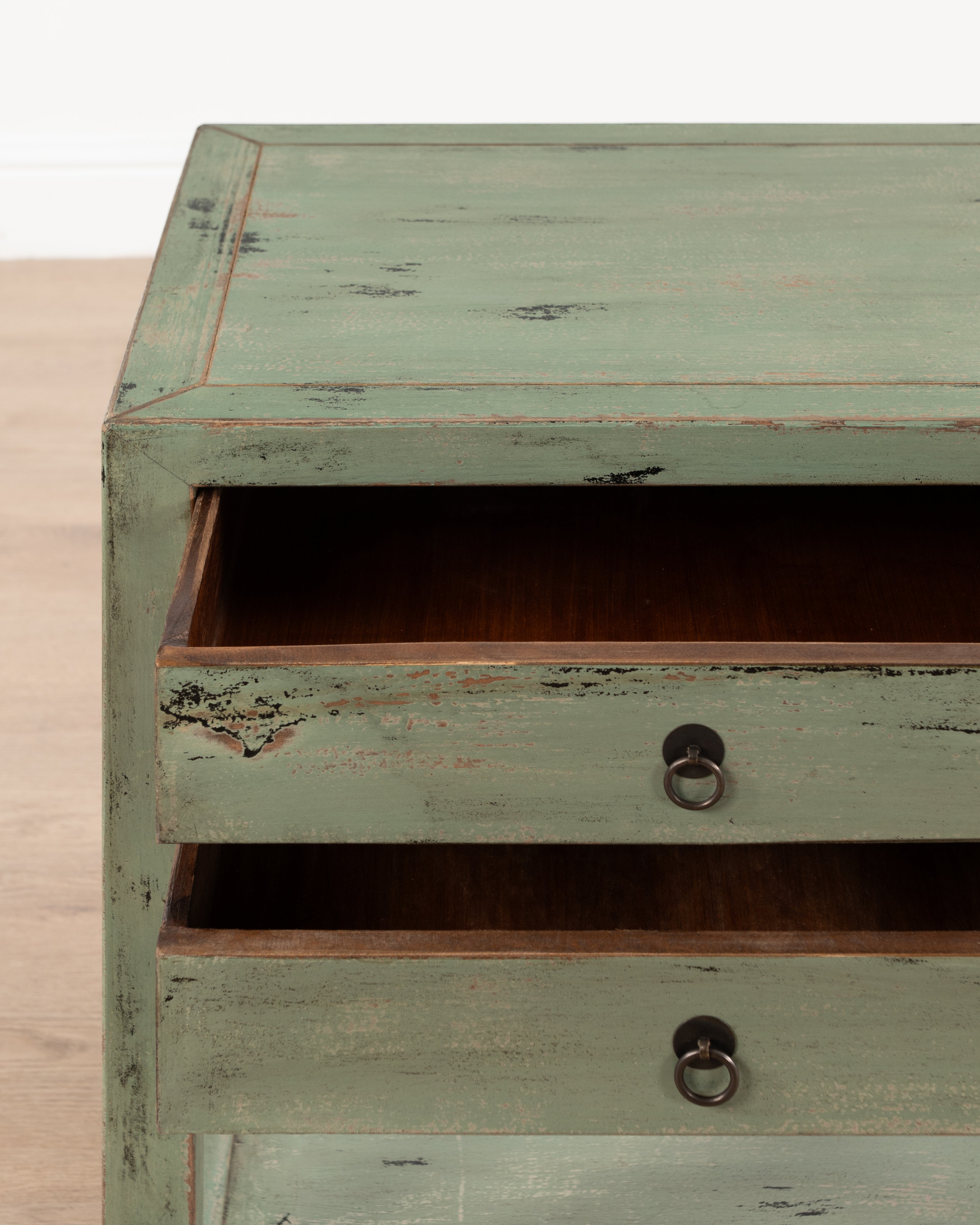 Vosburg Bedside Table | Green