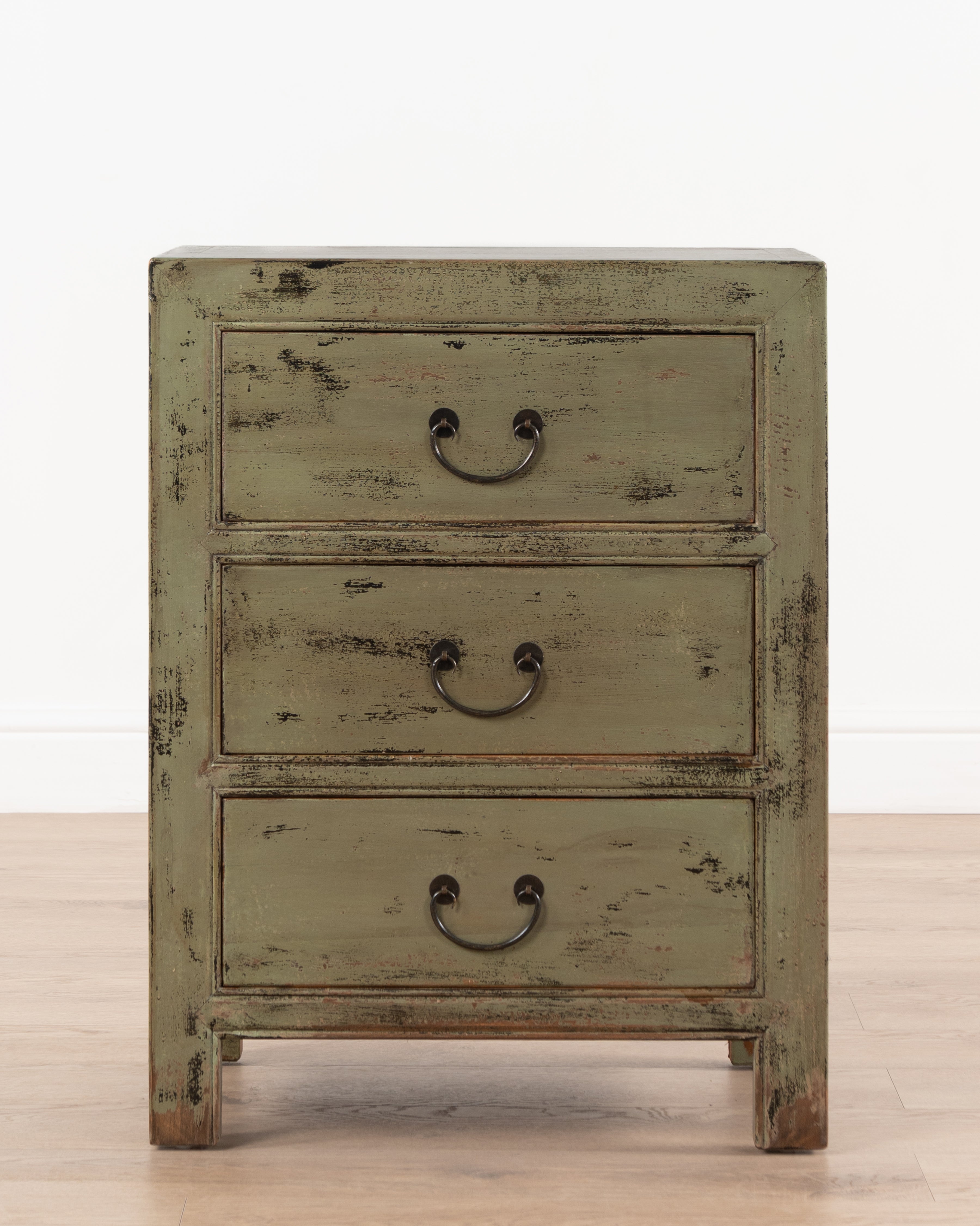 Indochine Yukiko Bedside table | Green