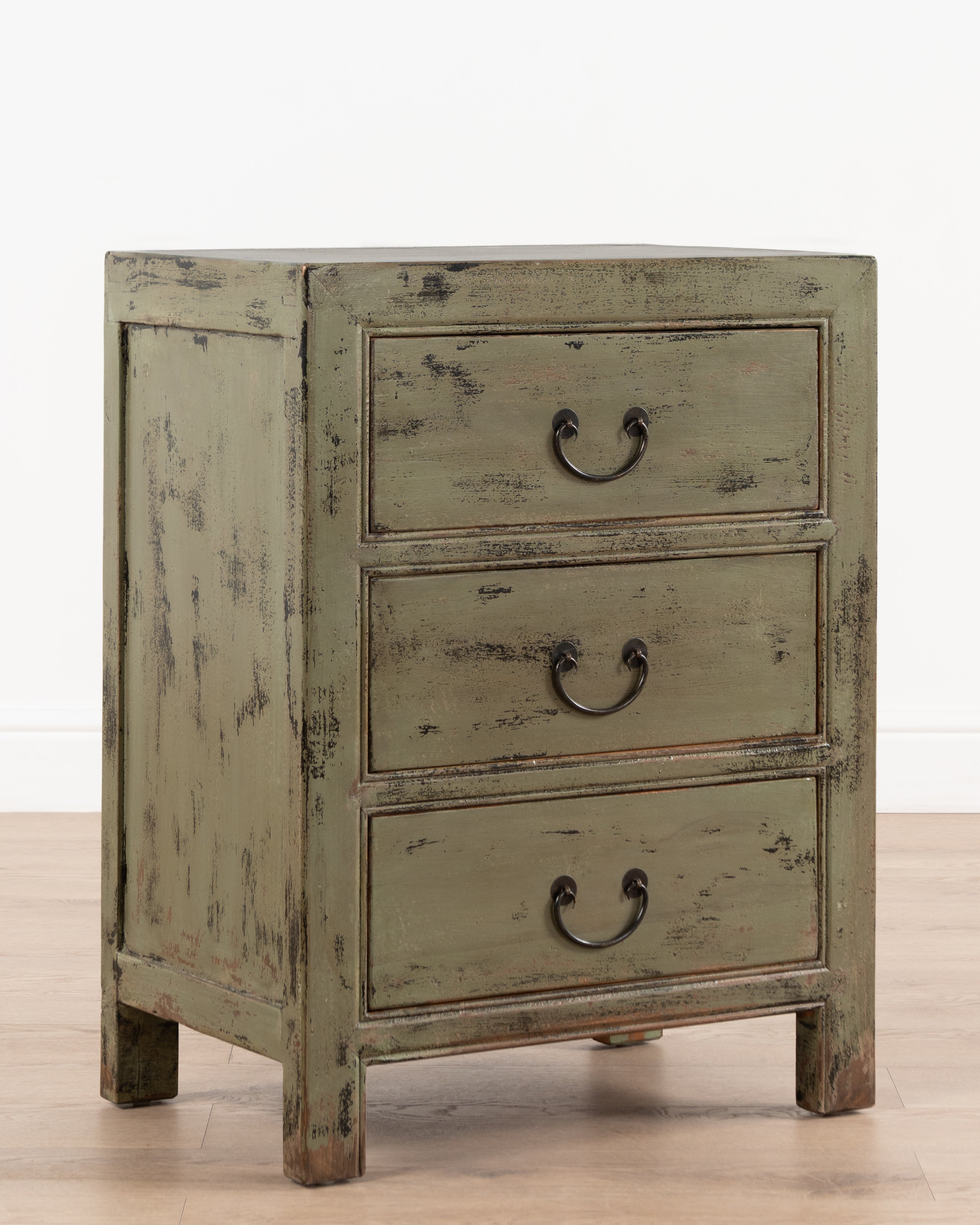 Indochine Yukiko Bedside table | Green