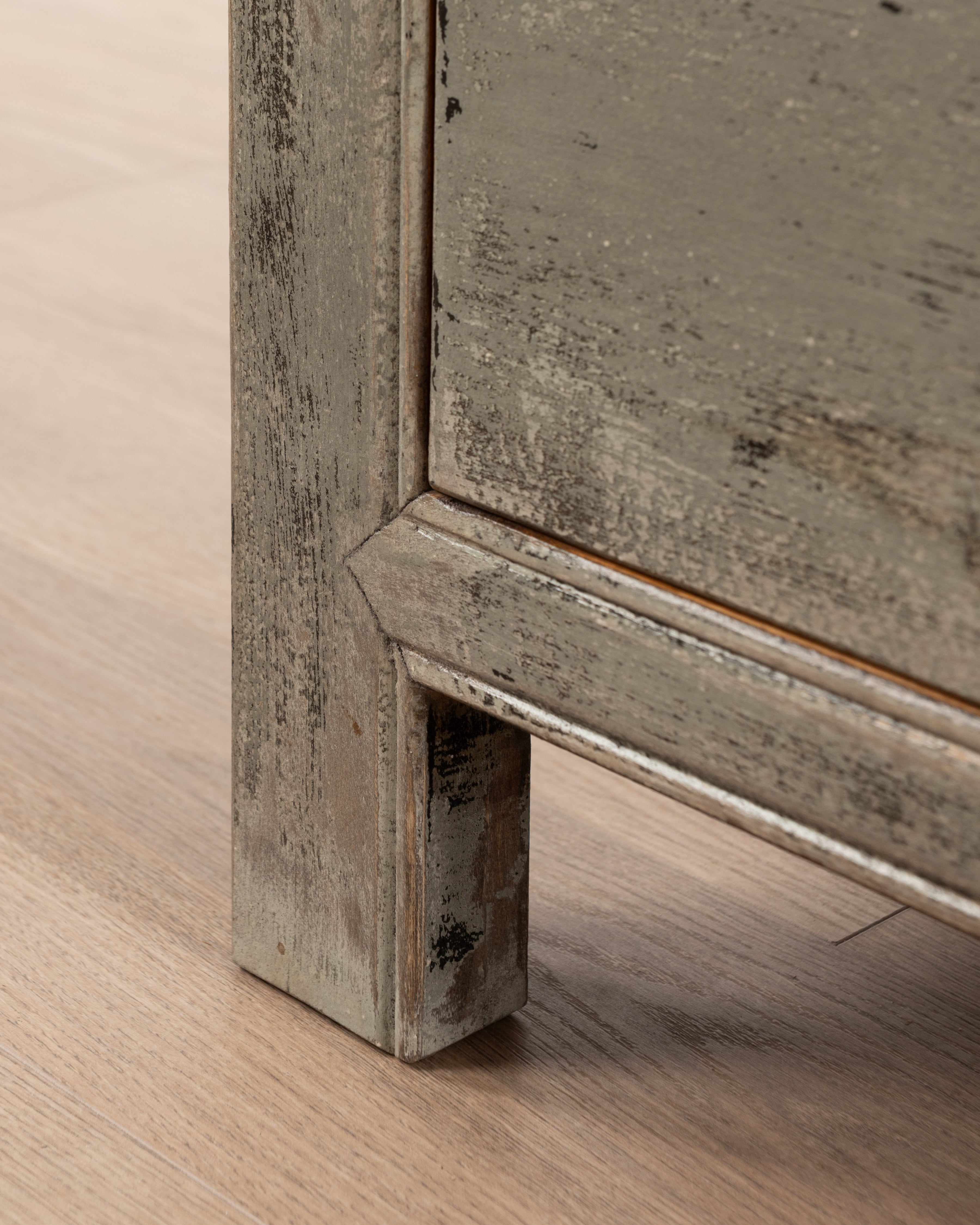 Indochine Yukiko Bedside table | Grey