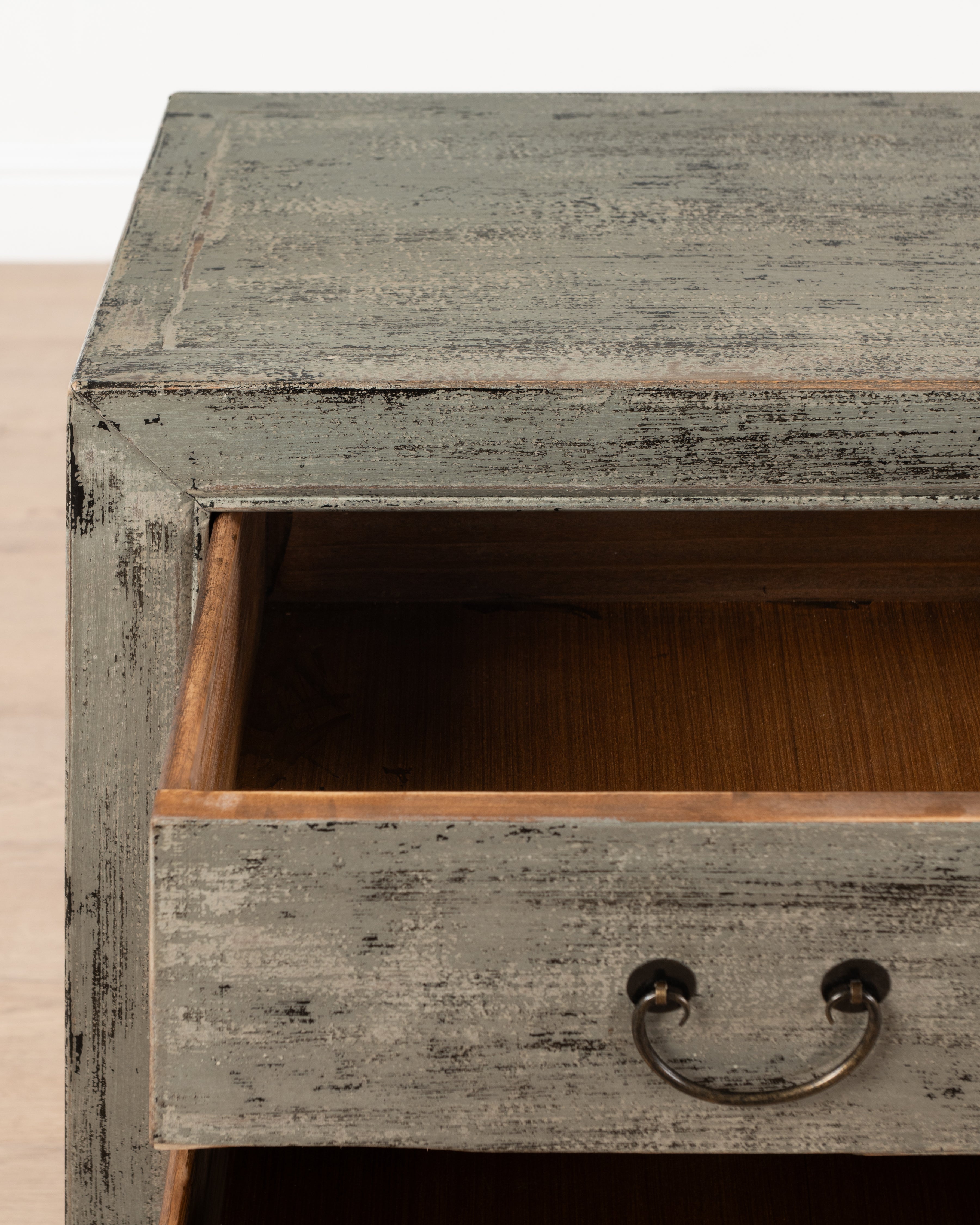 Indochine Yukiko Bedside table | Grey