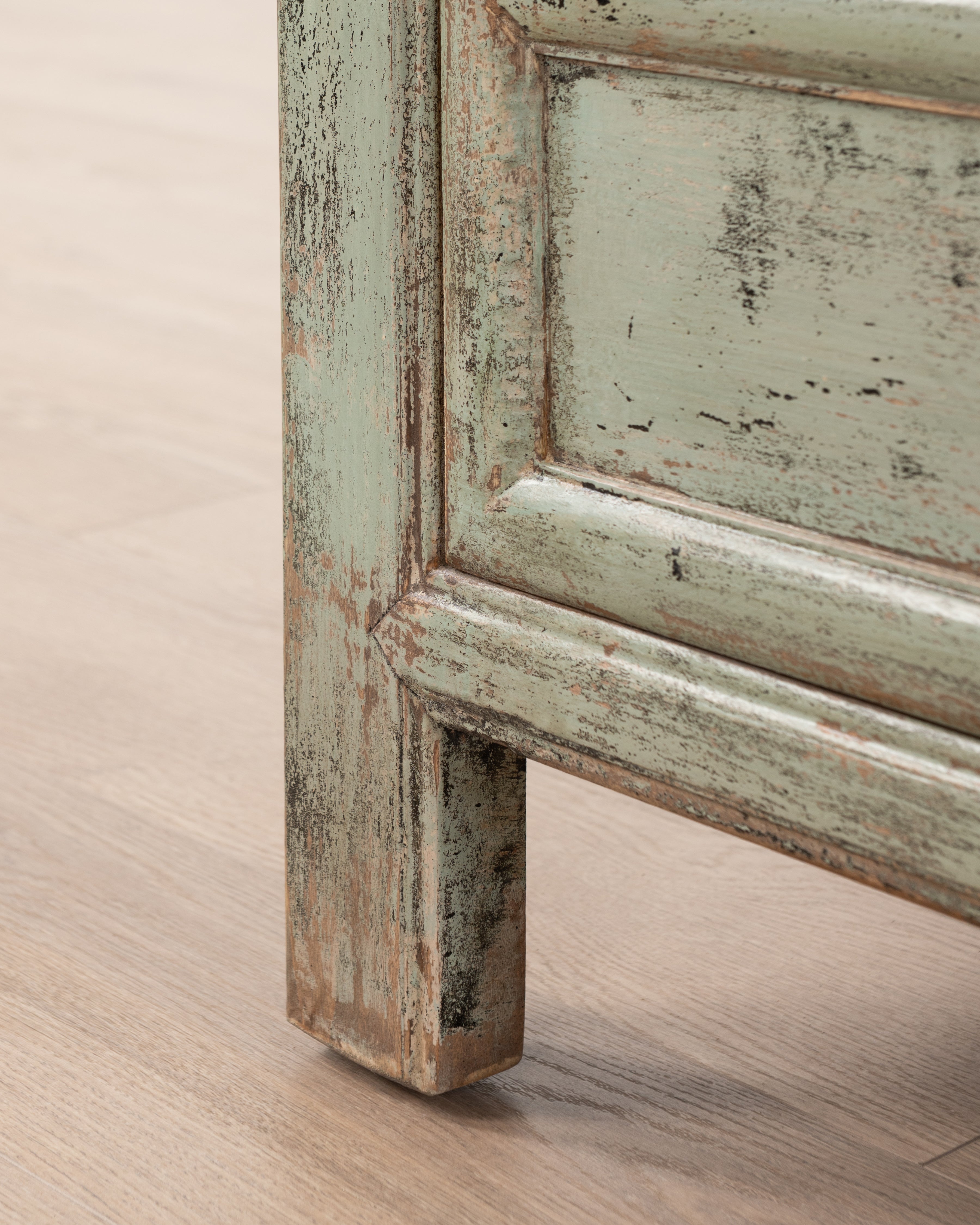CUPBOARD 2-DOOR GREEN