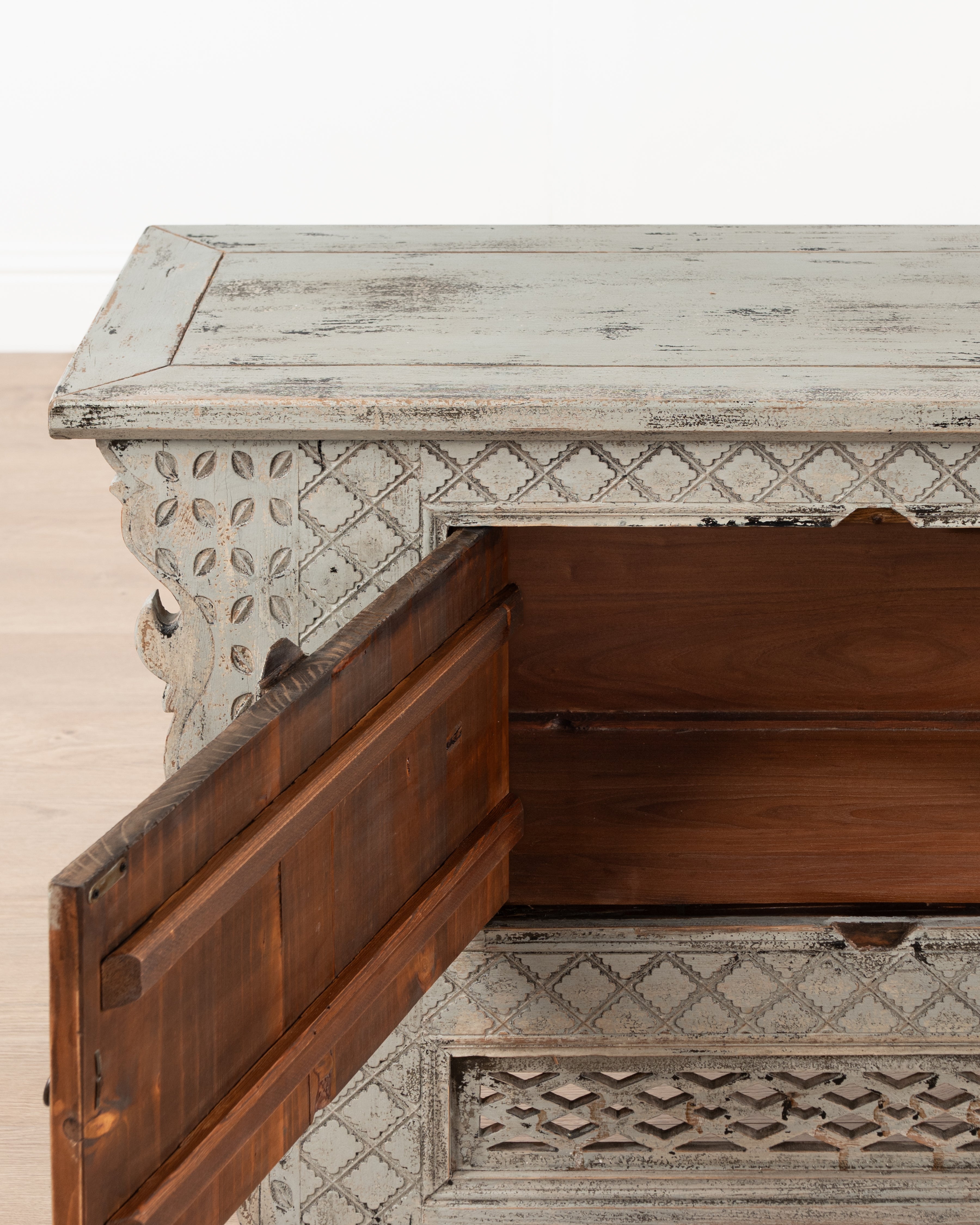 Zenebe Sideboard | Grey