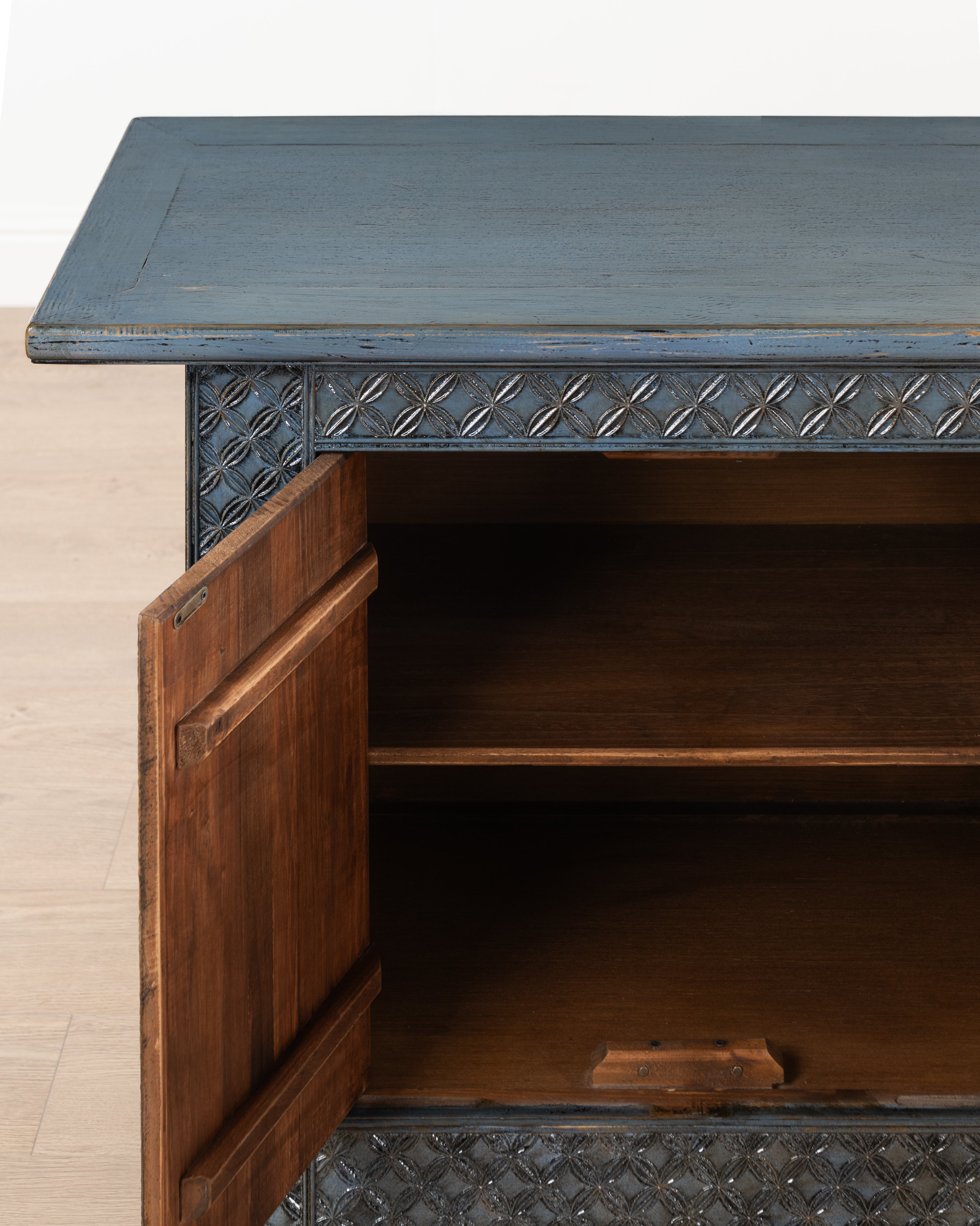 Indochine Ming Sideboard | Blue