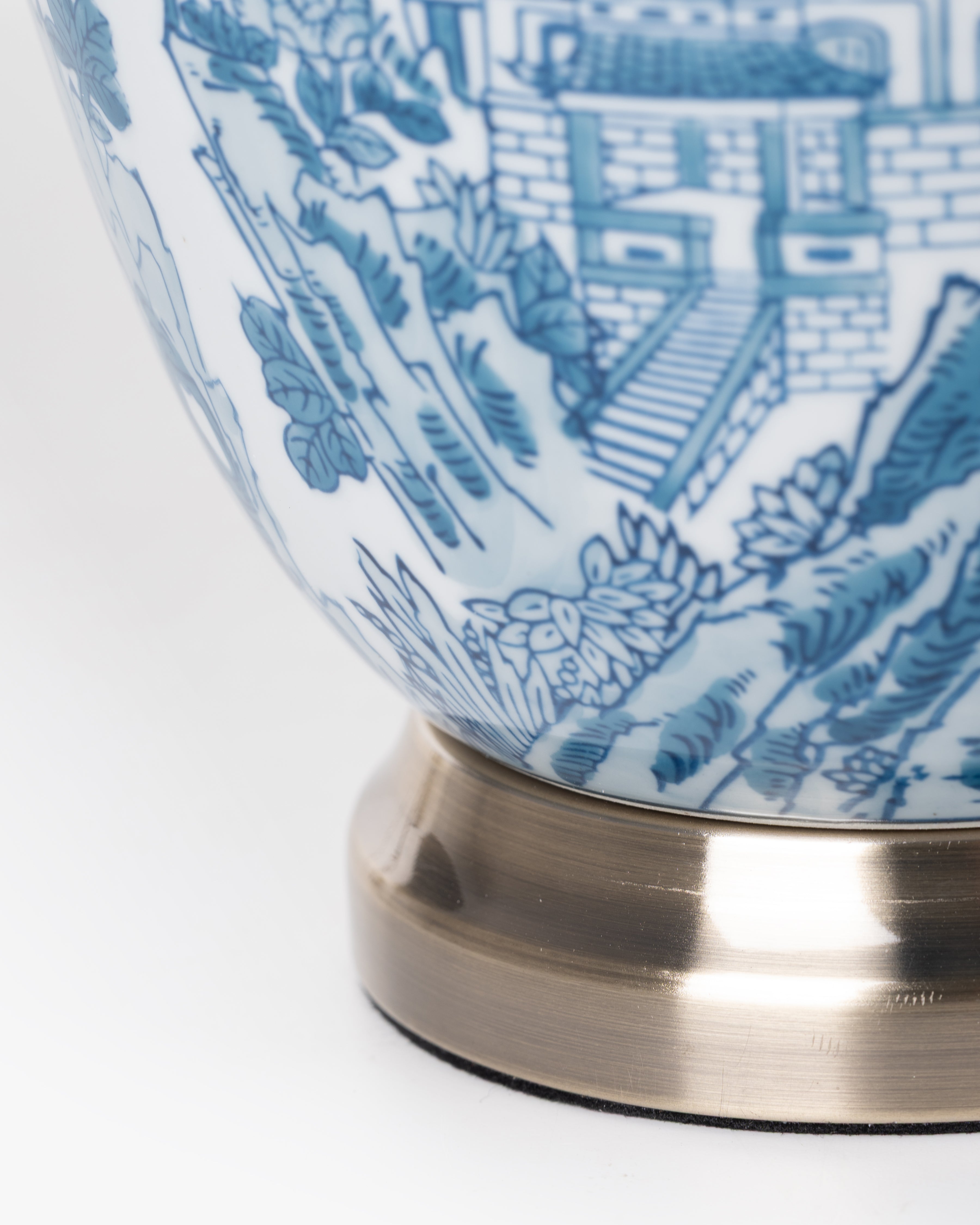 Imperial Willow Lamp