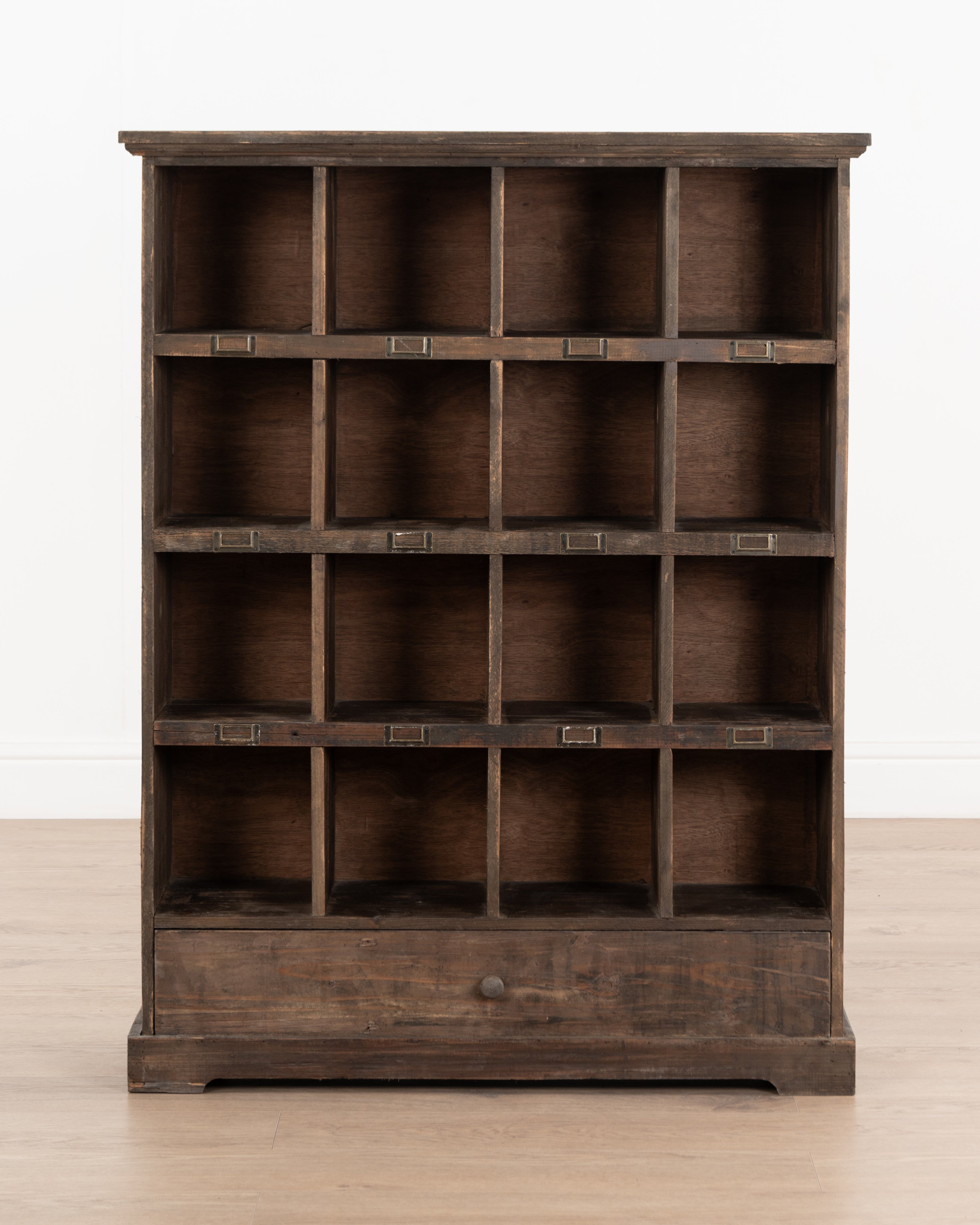 Greenhouse Grove Cubby