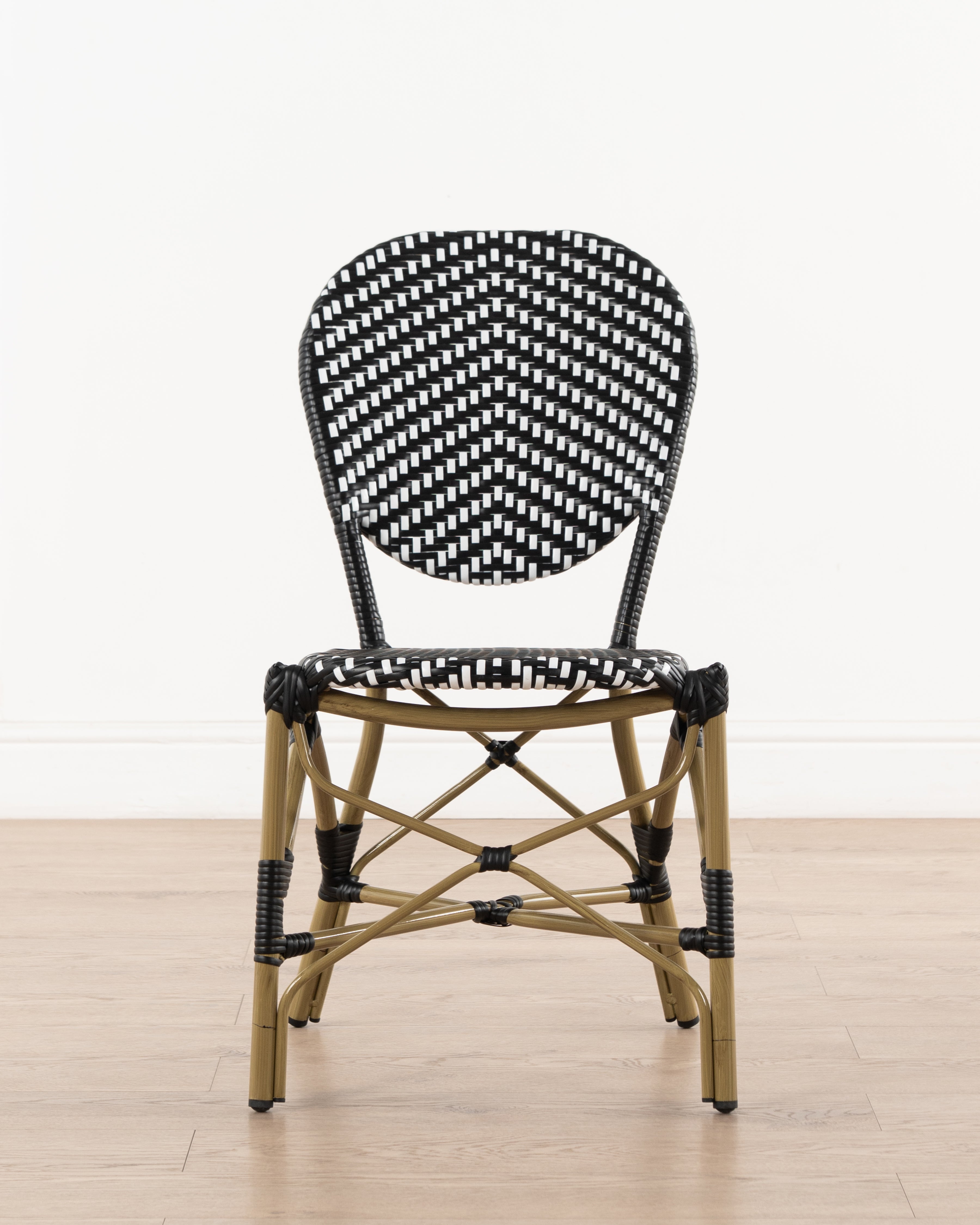 Brioche Blanc Dining Chair | Black
