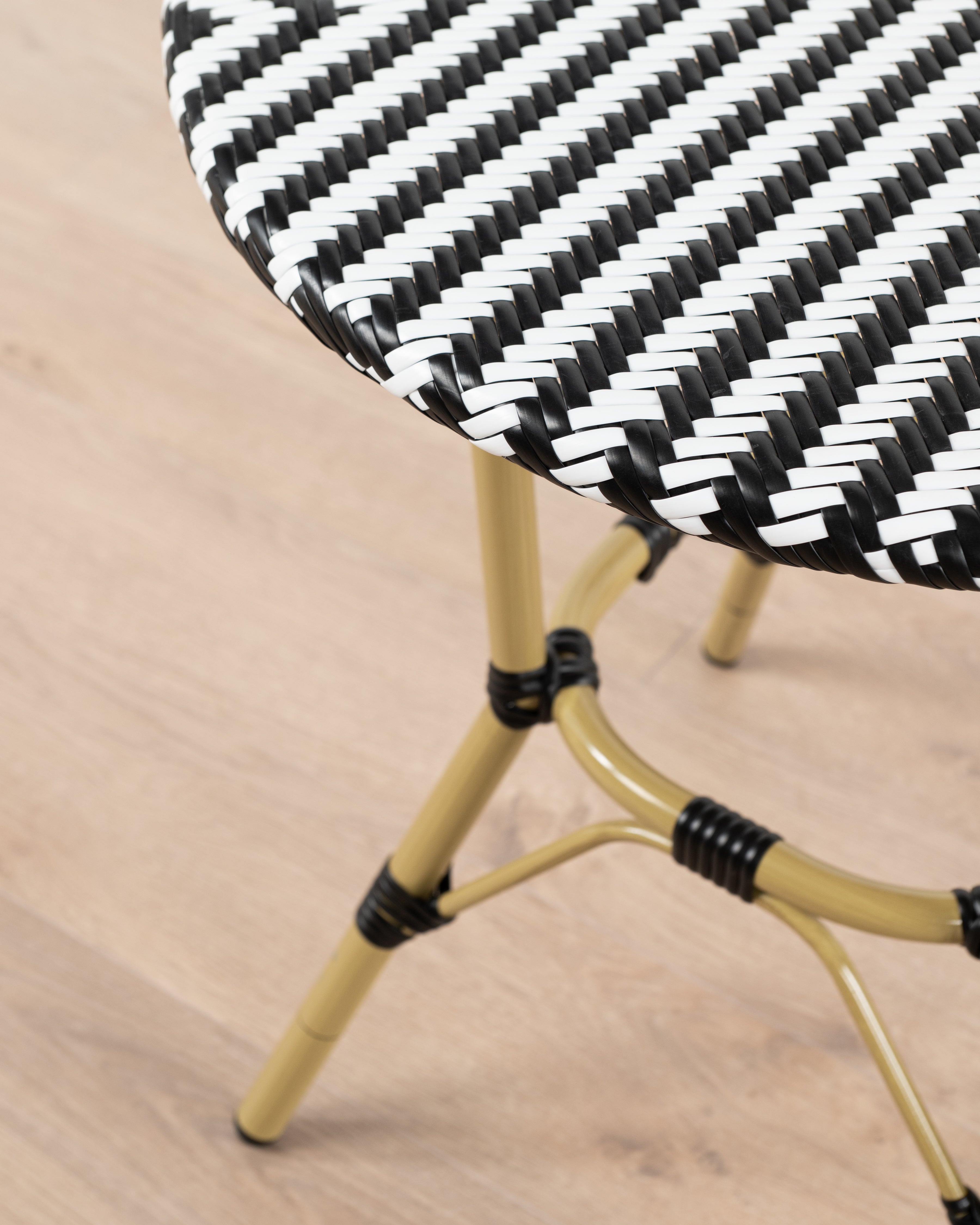 TABLE RND  BRIOCHE BLK