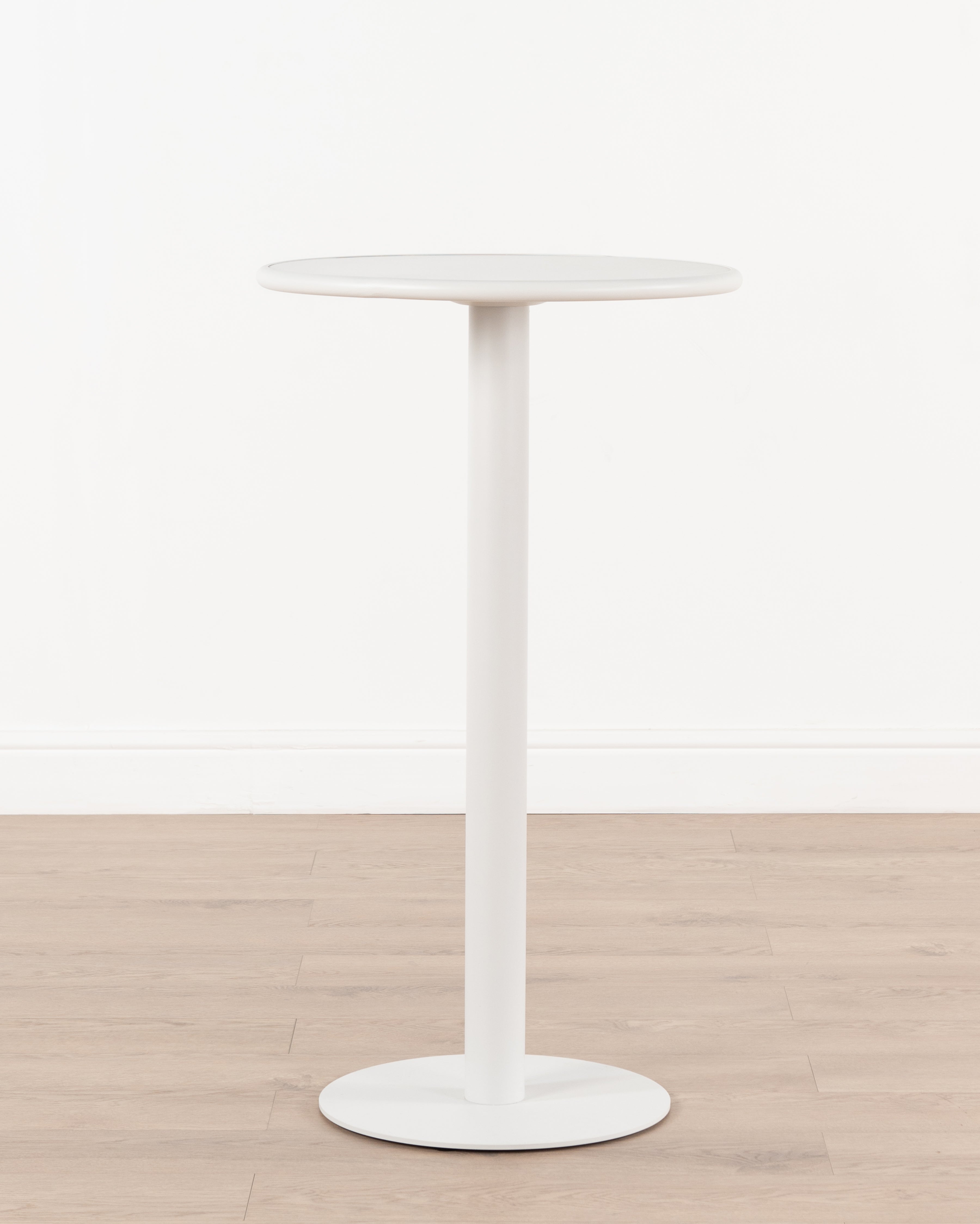 Resort Marina Bar Table