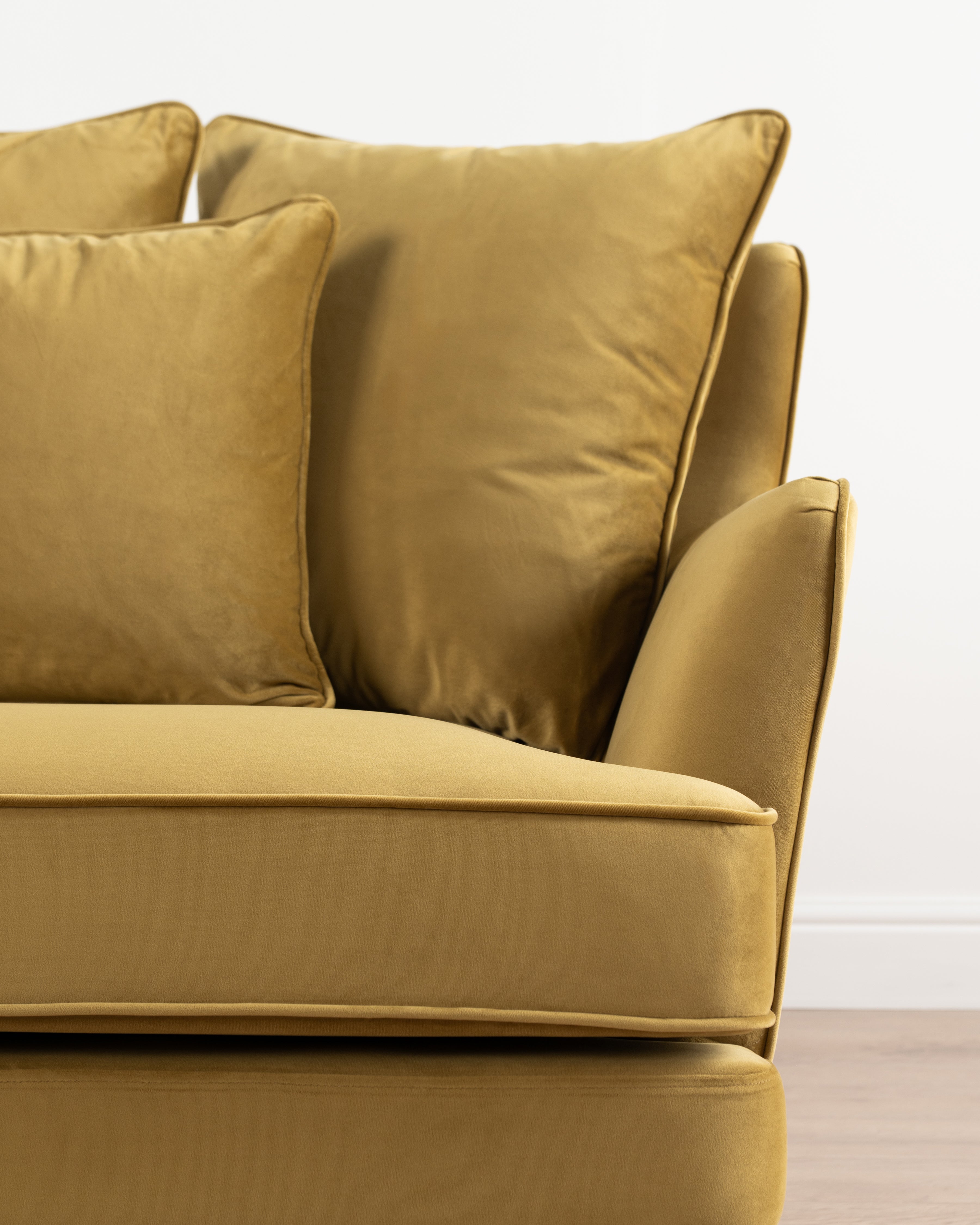 Luxe Monroe 2.5 Seater Sofa | Gold