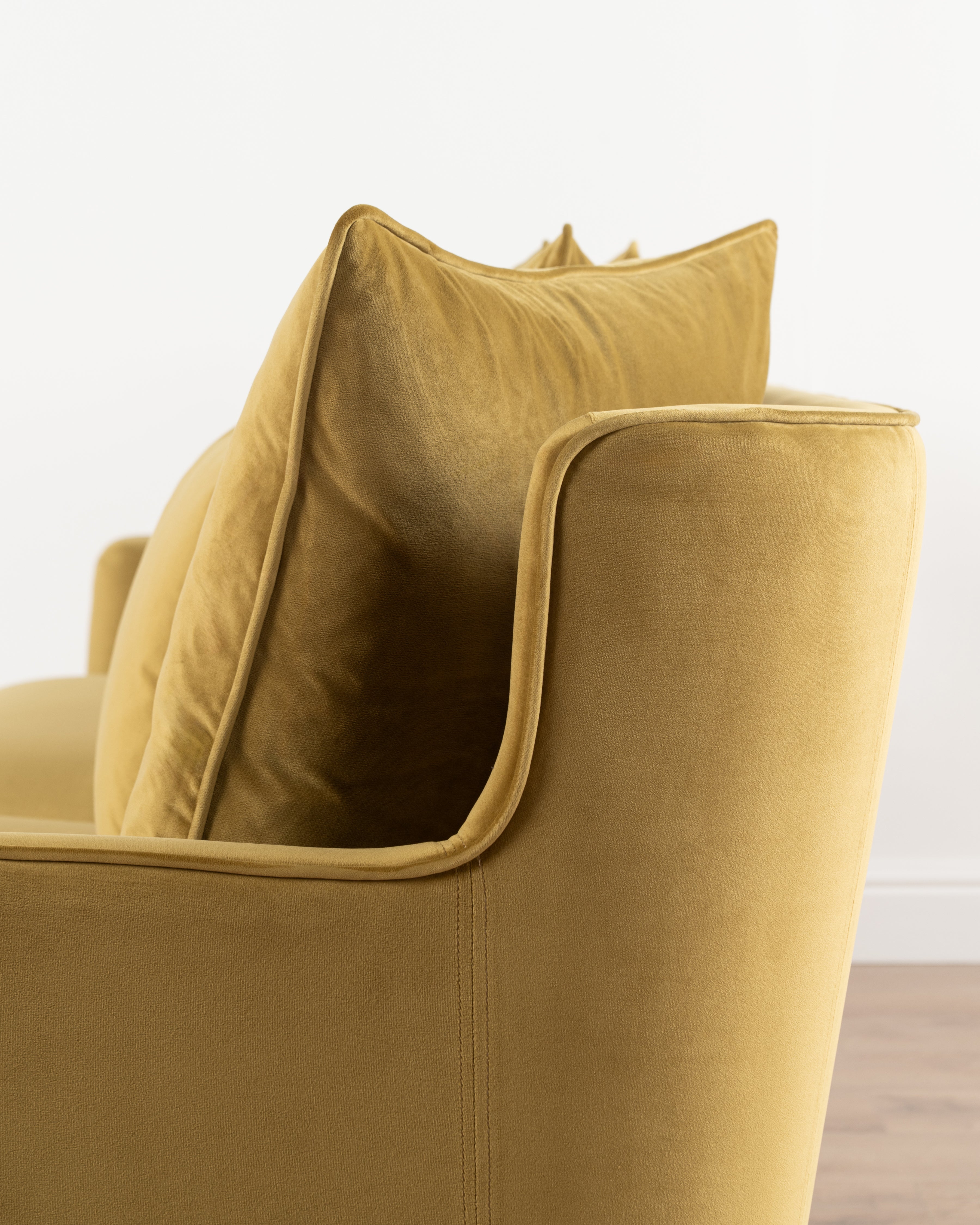 Luxe Monroe 2.5 Seater Sofa | Gold