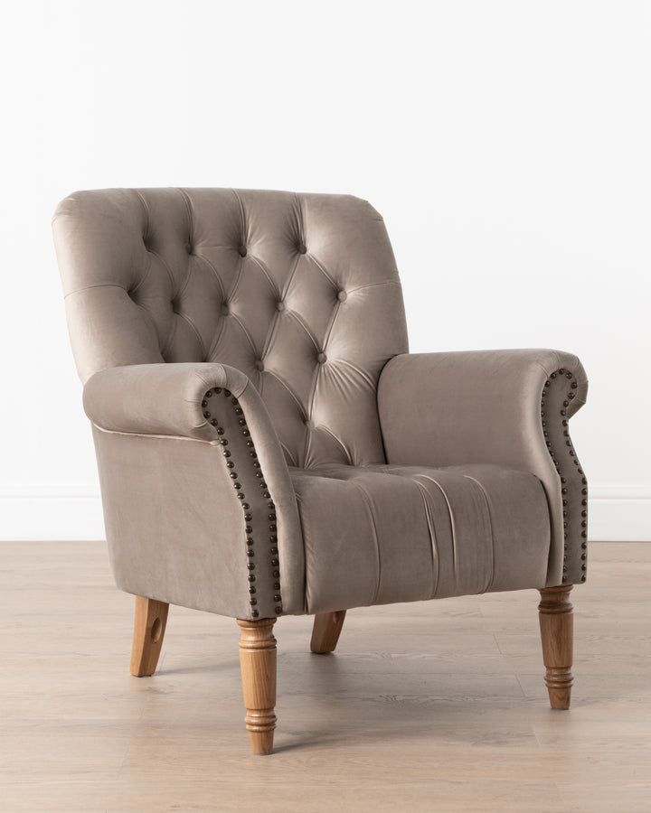 Luxe Windsor Armchair | Champagne