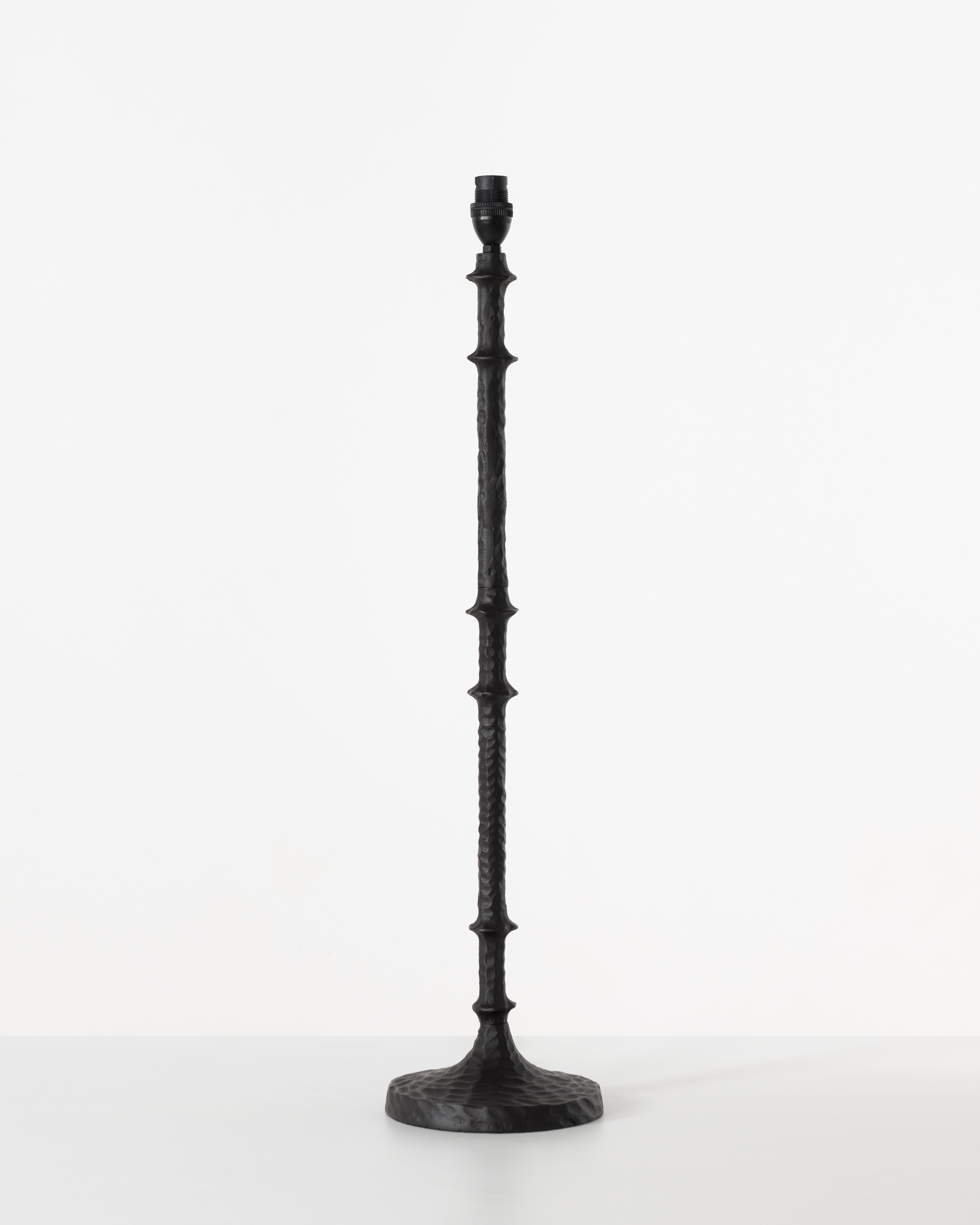 LAMP TABLE TALL RUST MATT BLACK