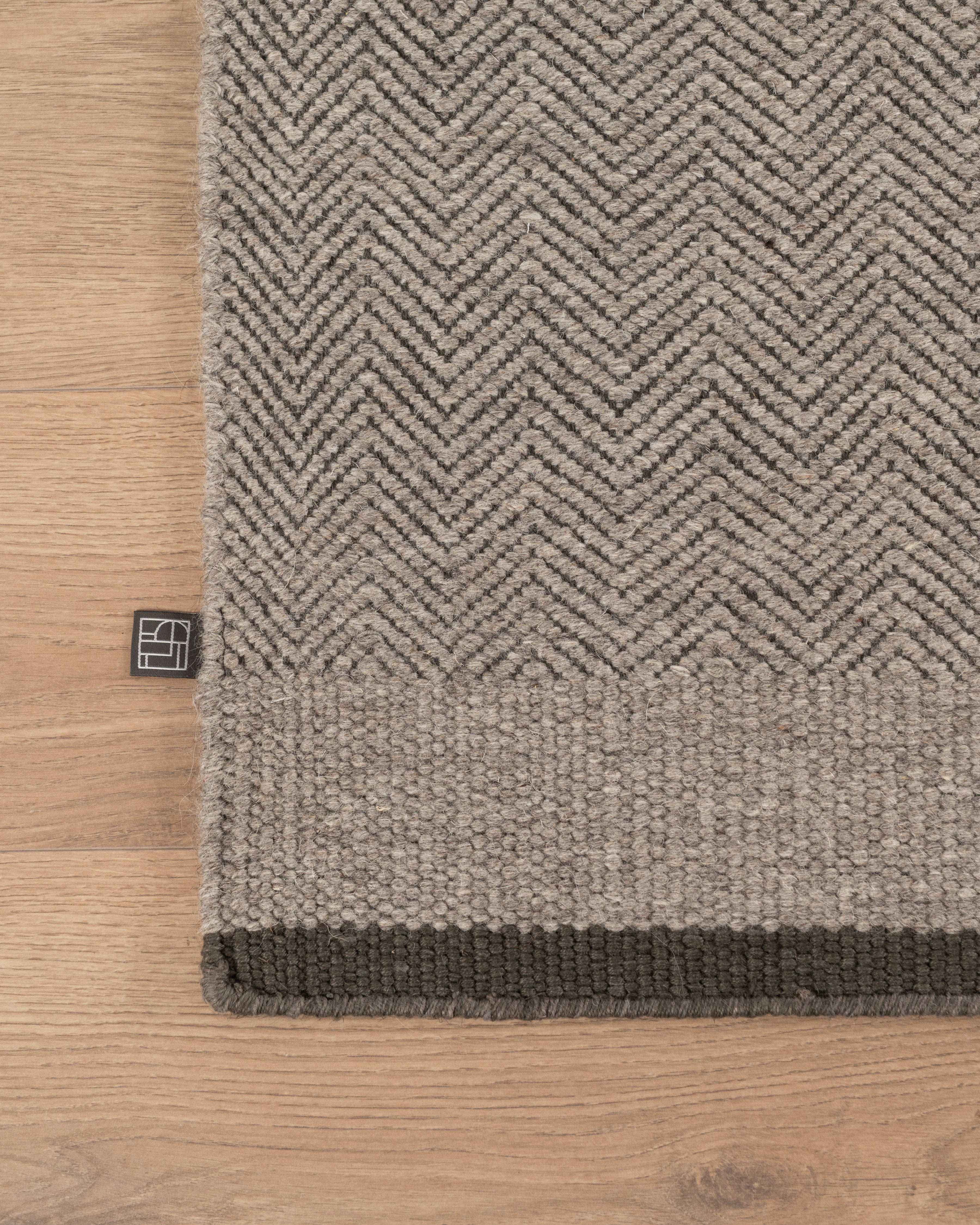 Linie Stratum Echo | Granite