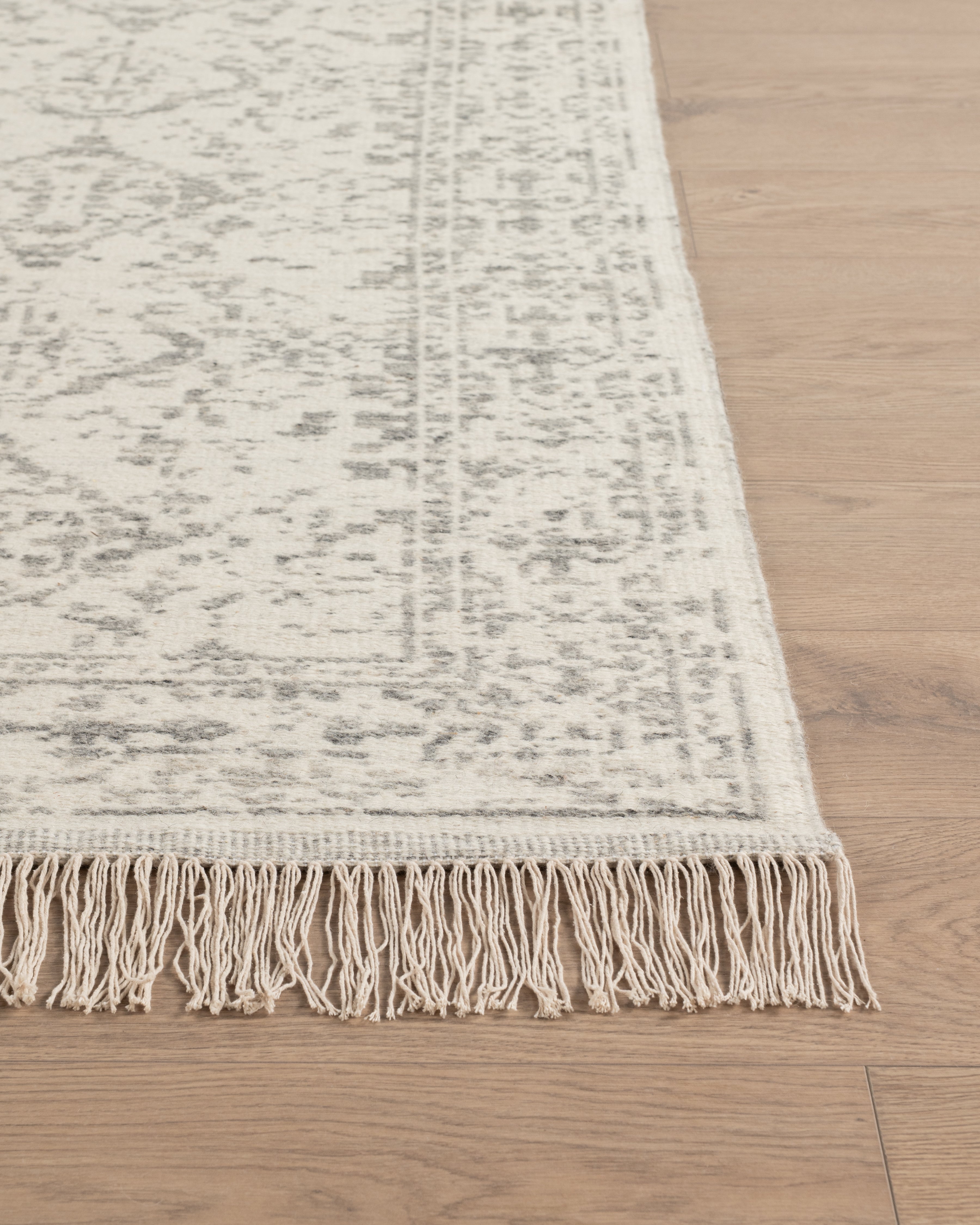 Linie Dolzago Rug | Medium - 2000 x 3000