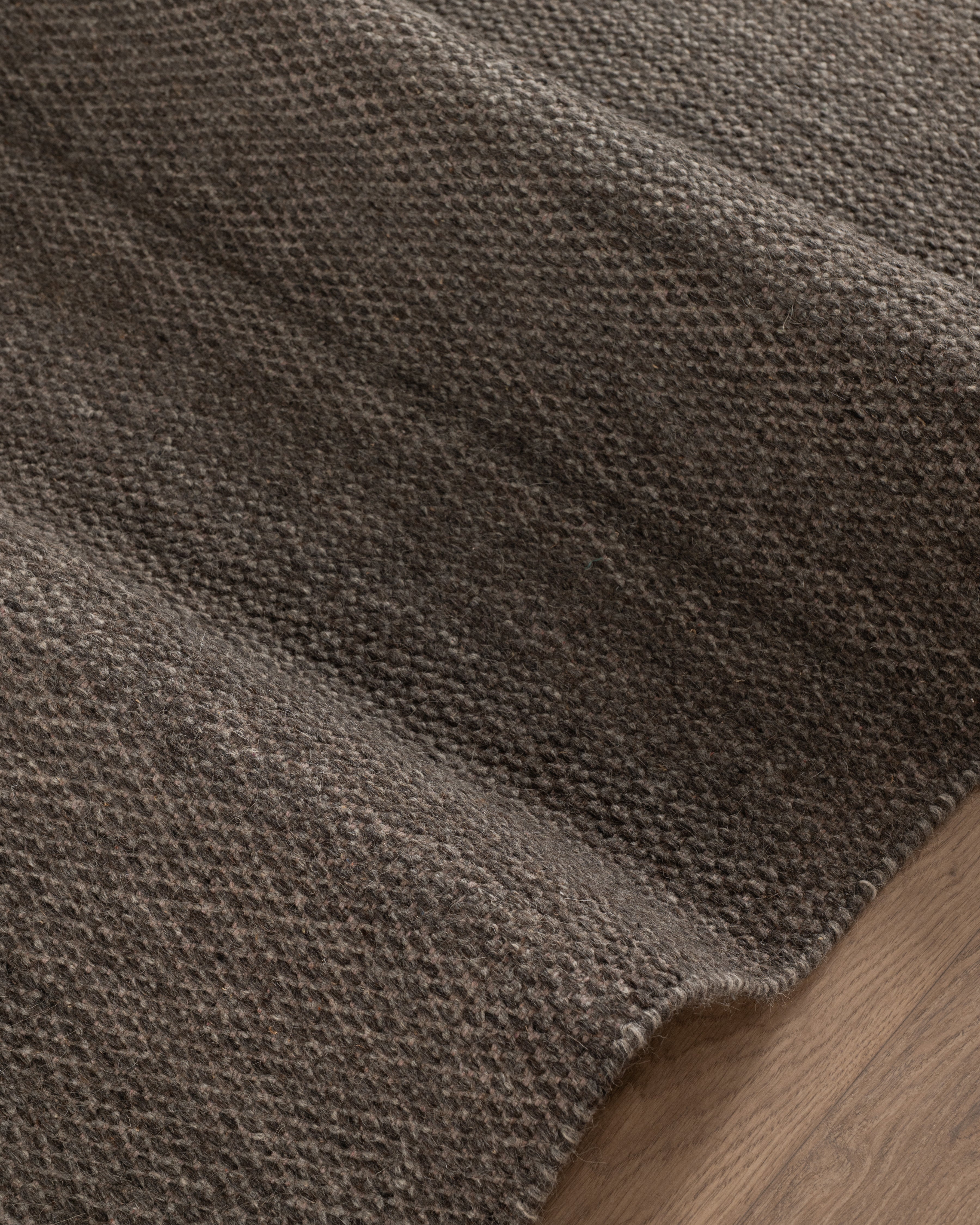 Linie Frode Rug | Charcoal