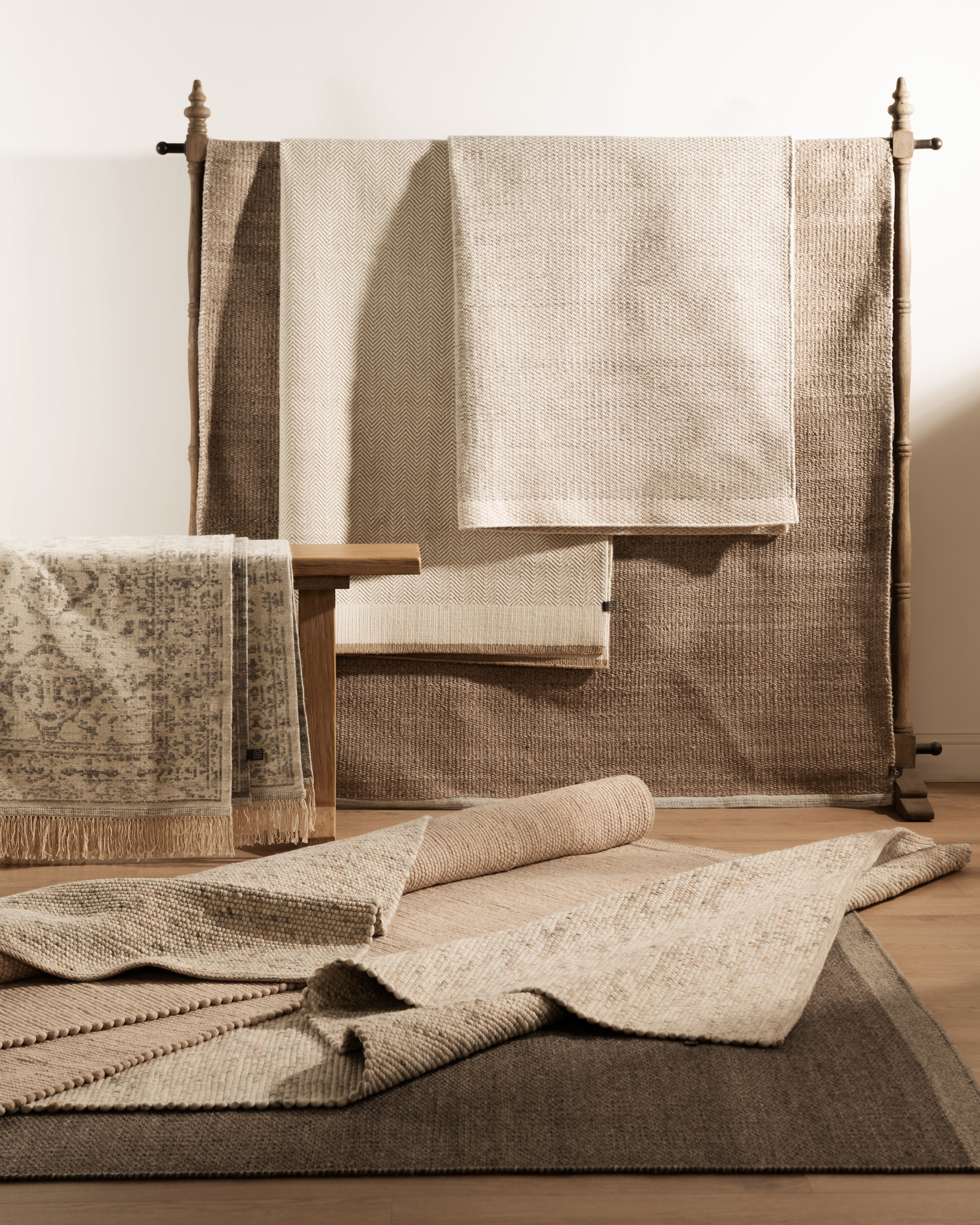Linie Dolzago Rug | Medium - 2000 x 3000