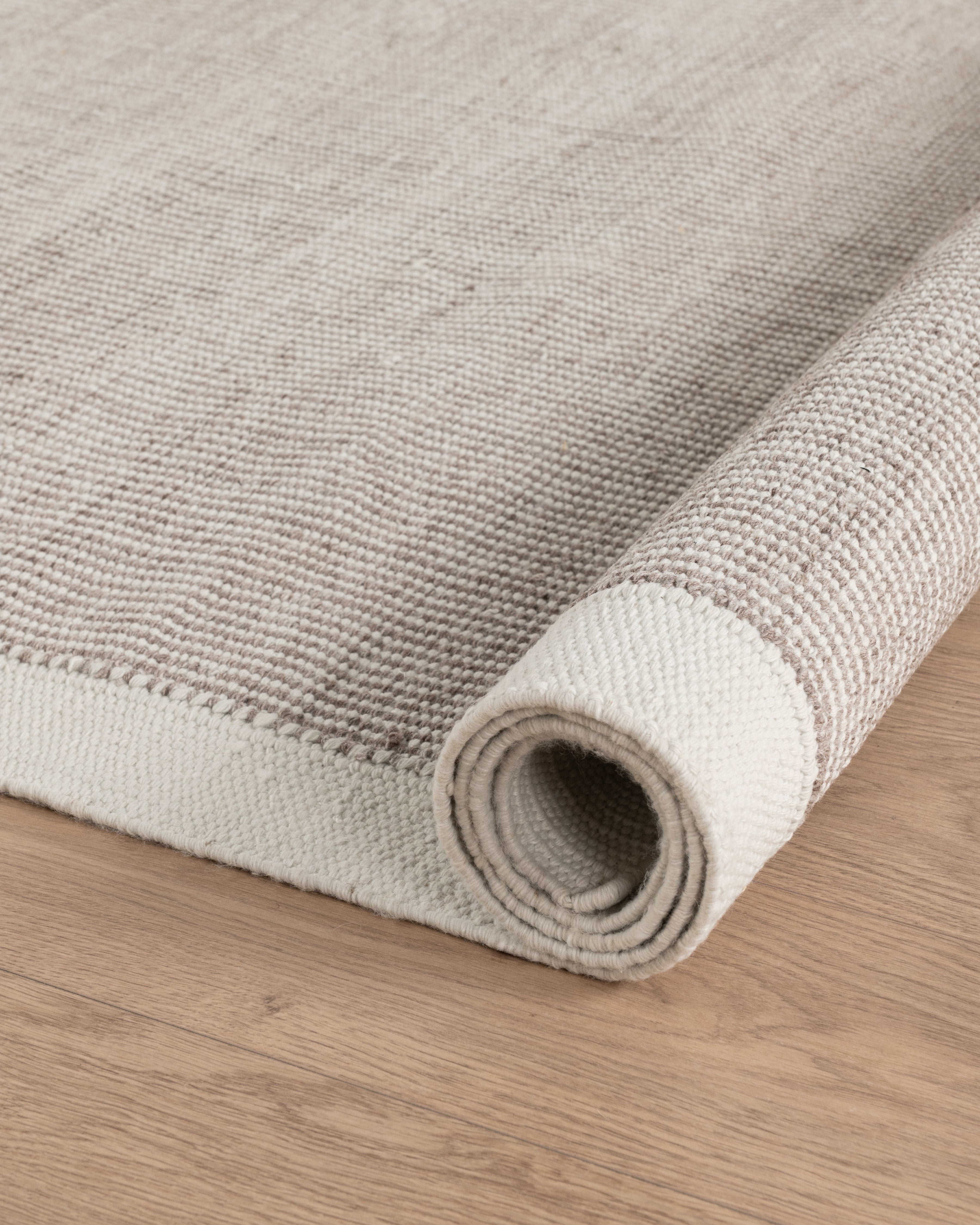 Linie Arbrello Rug | Off white - Medium - 2000 x 3000