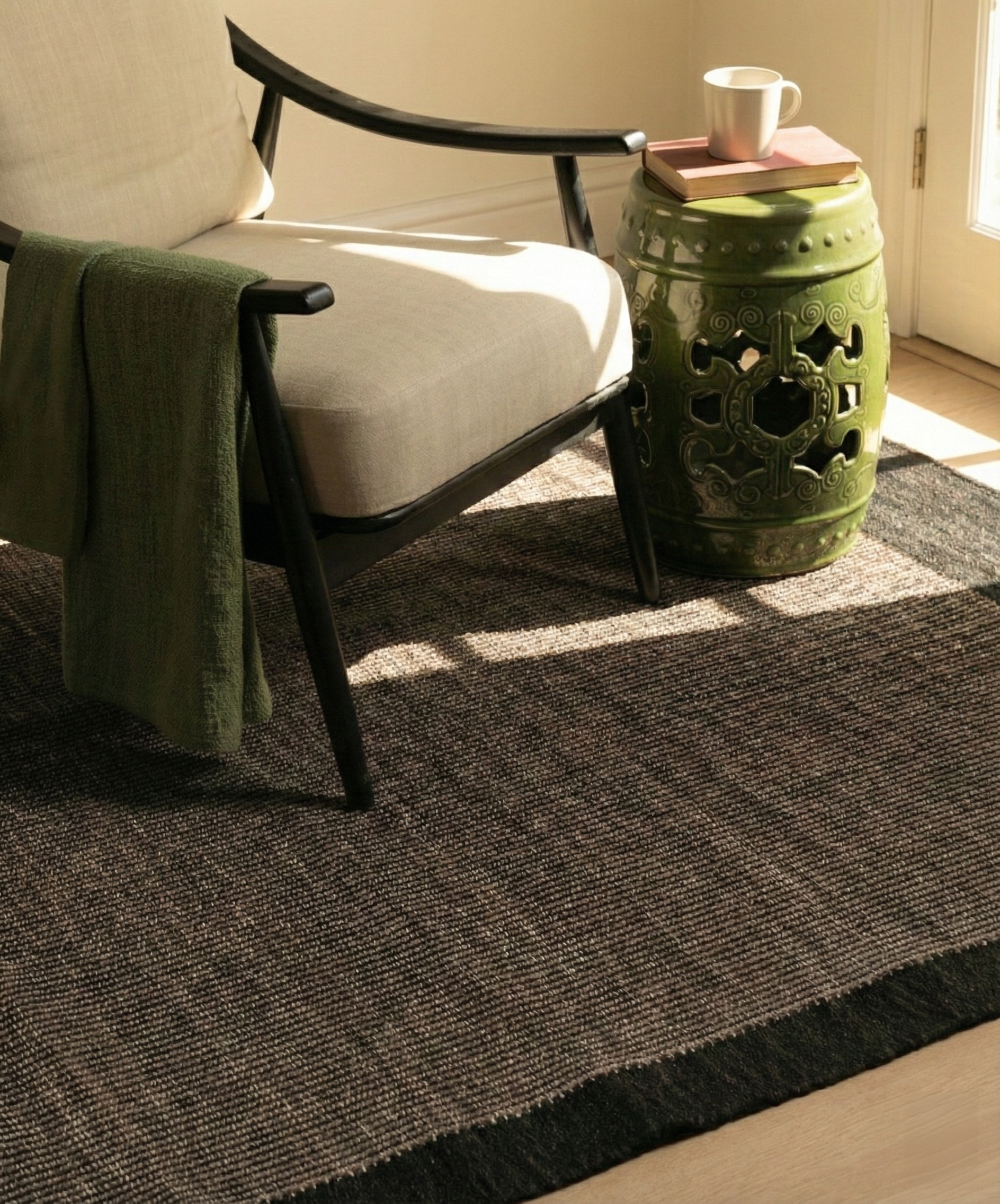 Linie Arbrello Rug | Black - medium - 2000 x 3000