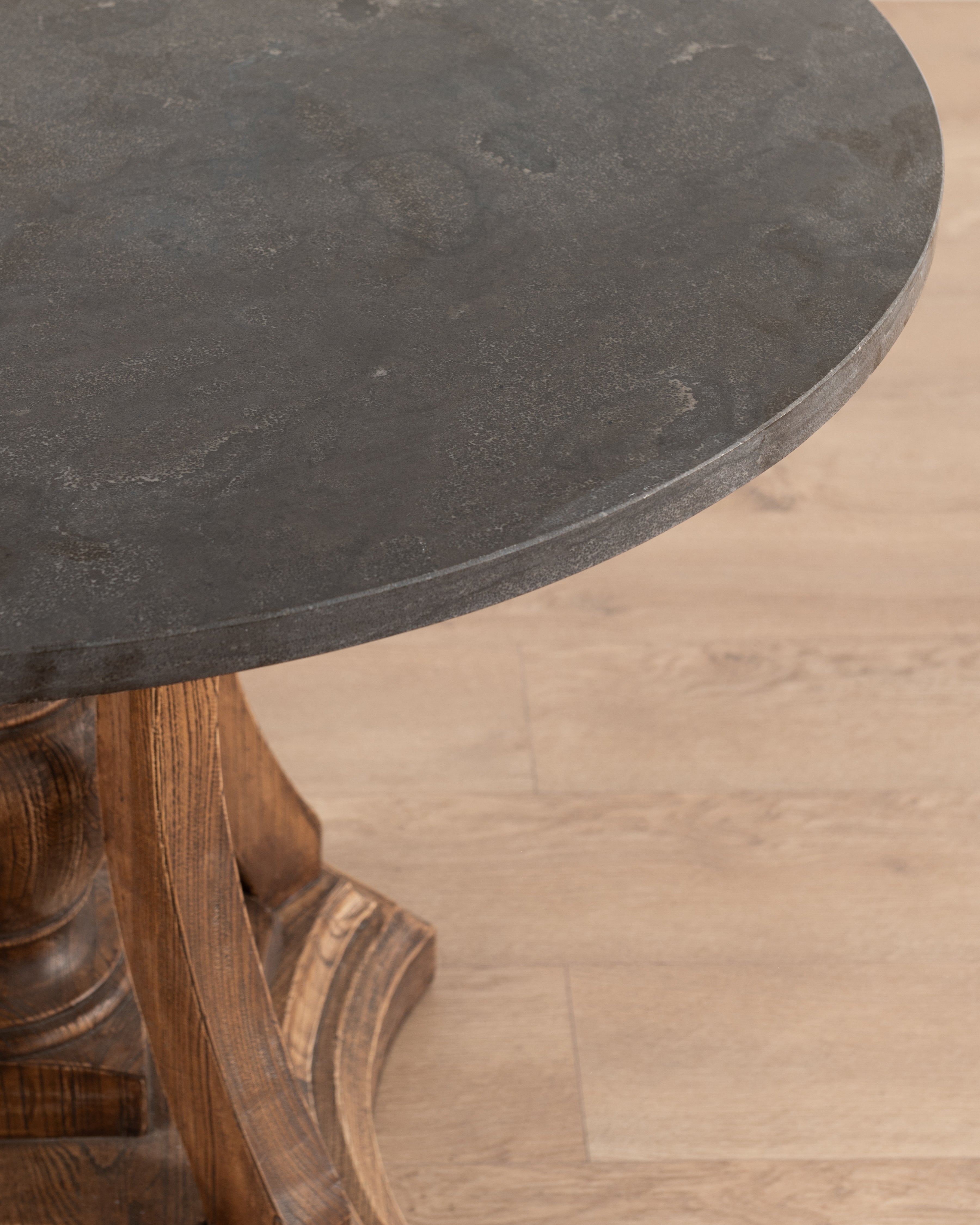 Bernard Entrance table