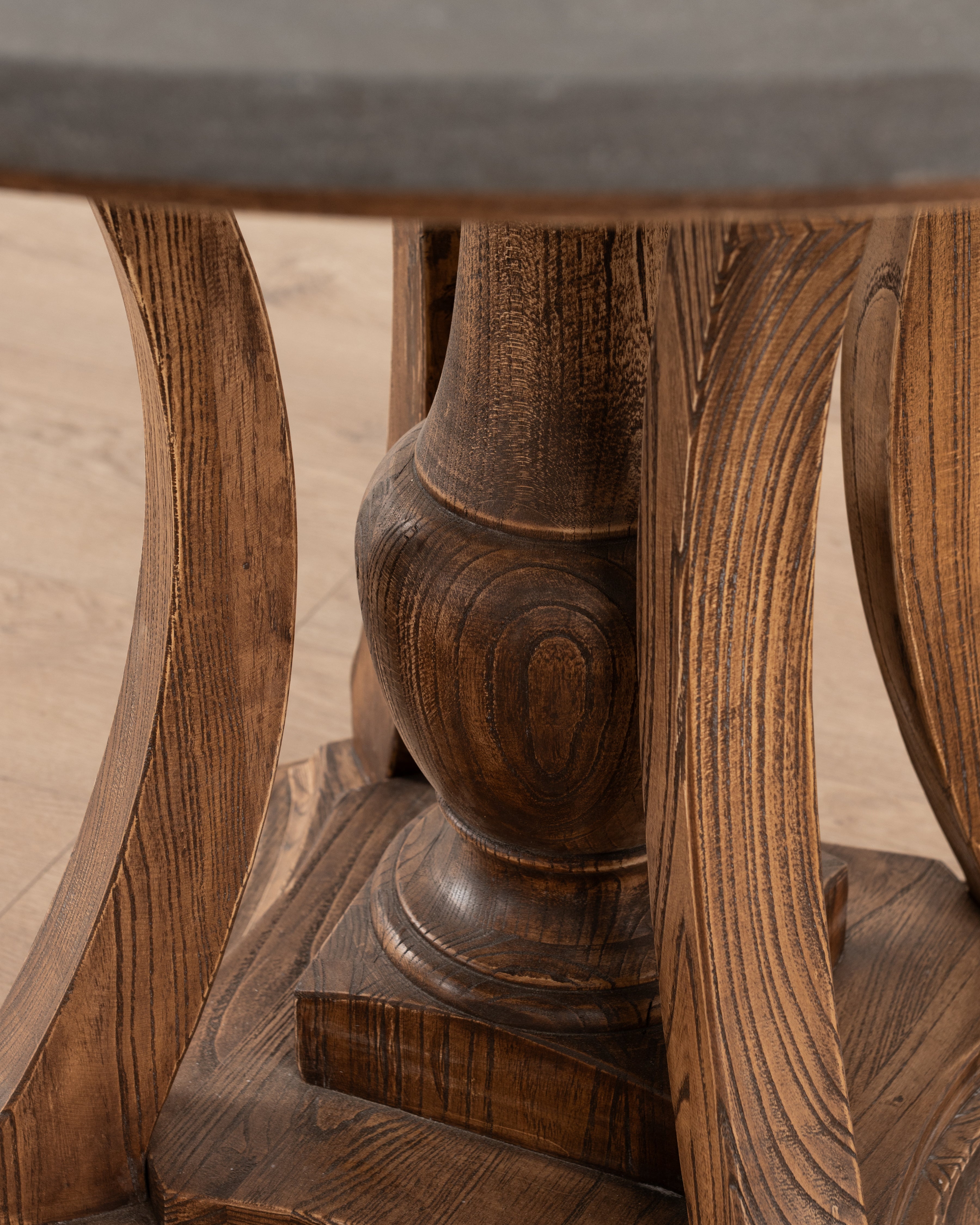 Bernard Entrance table