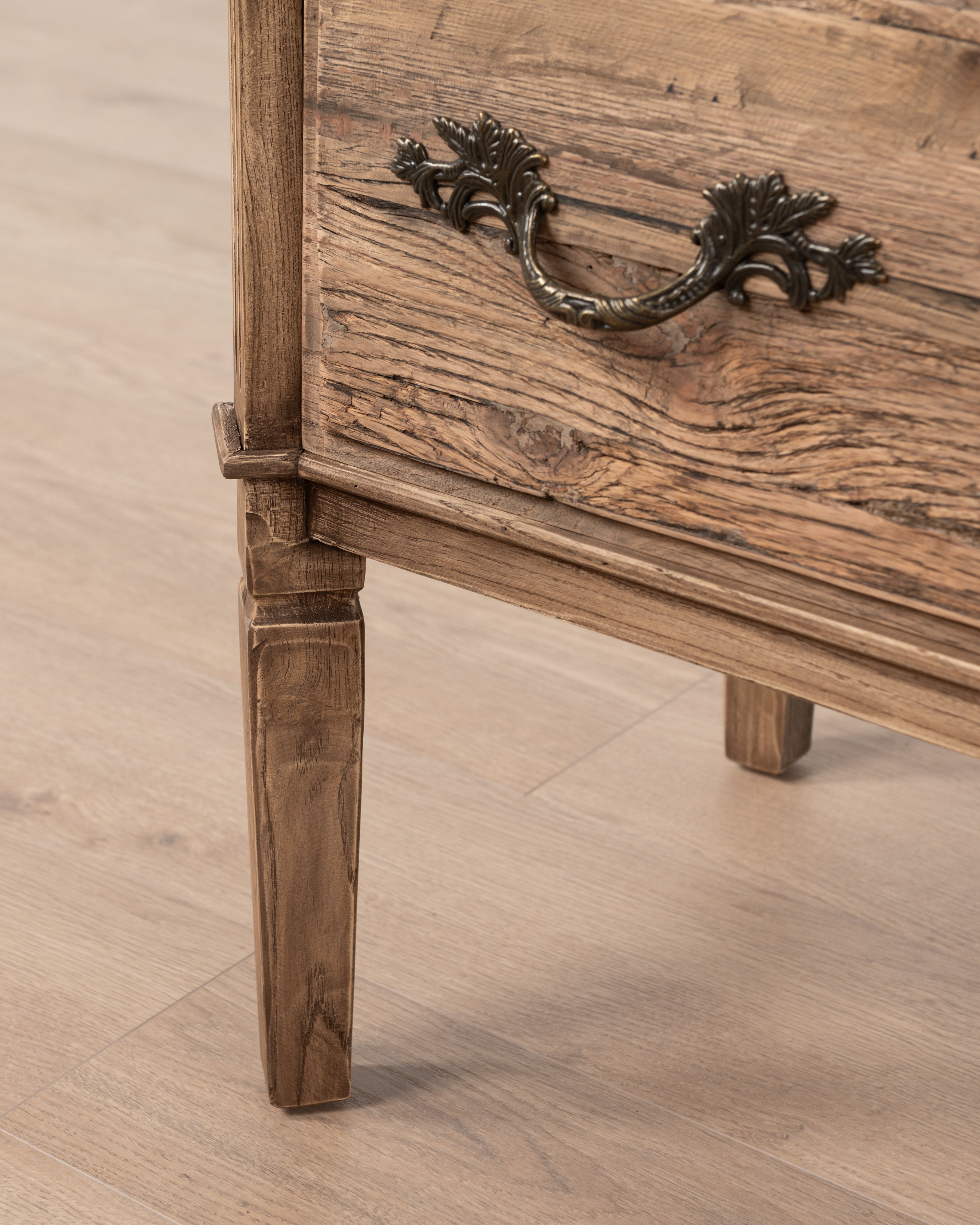 Avignon 4 drawer chest