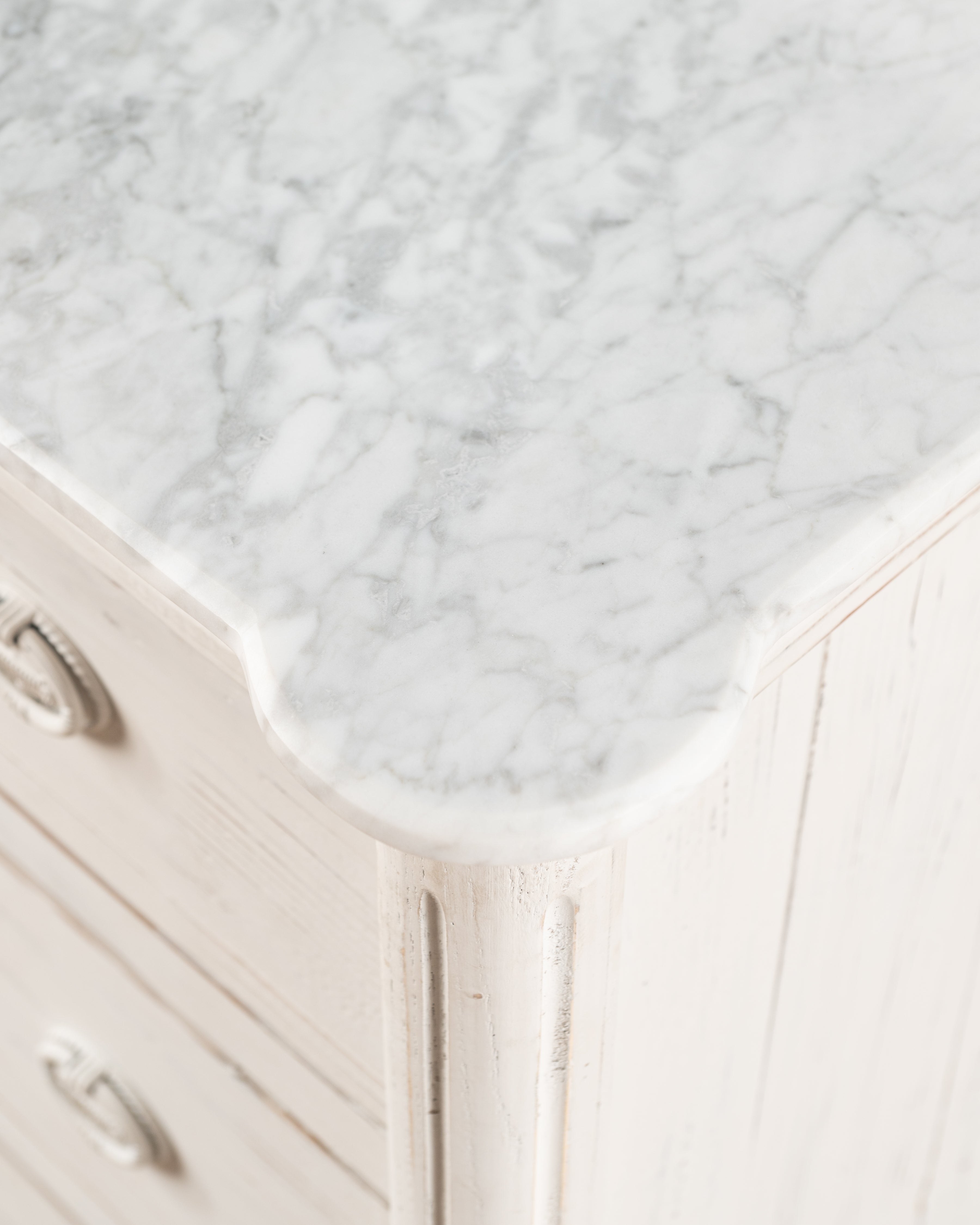 Claudine Chest of drawers