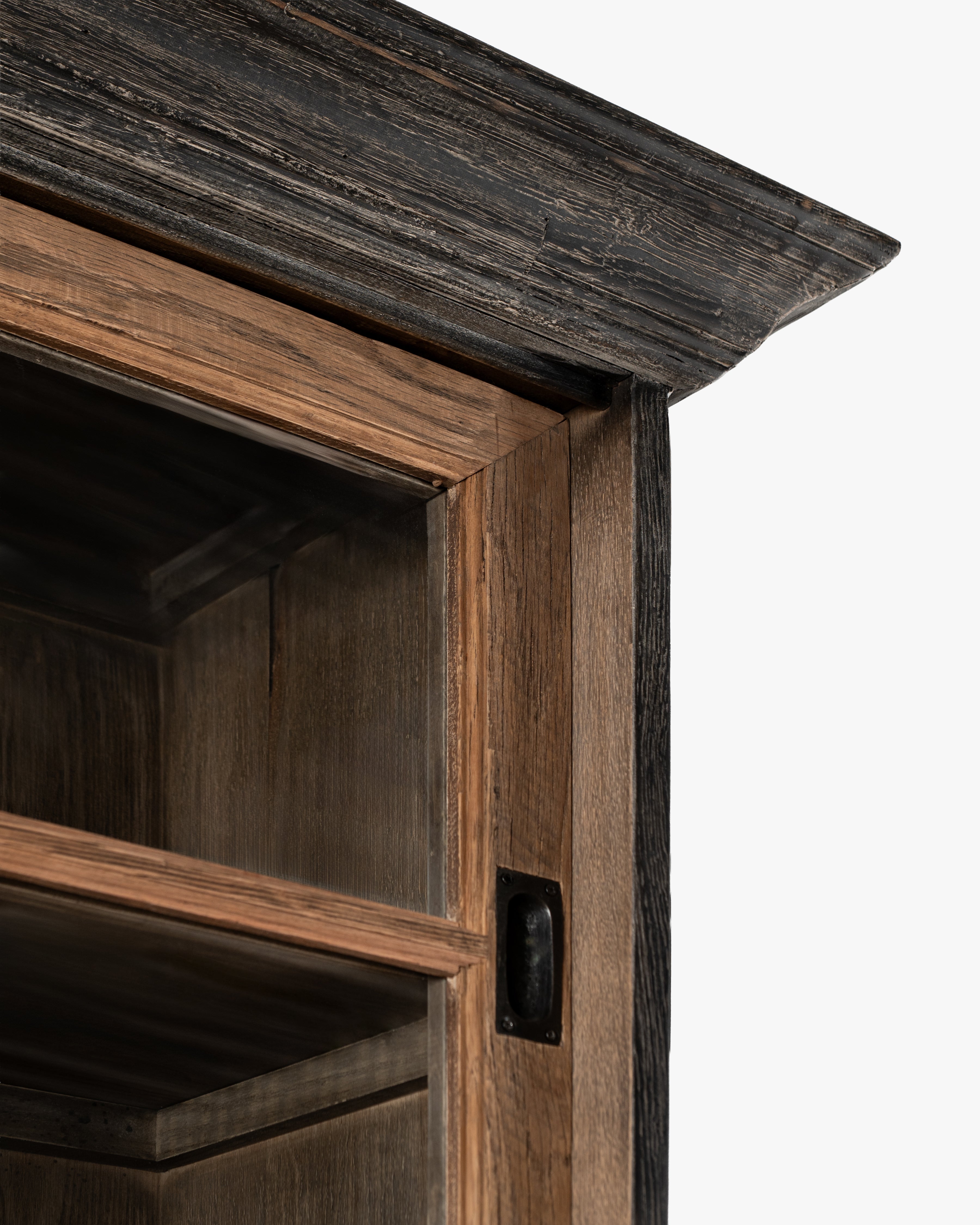 Hekima display cabinet