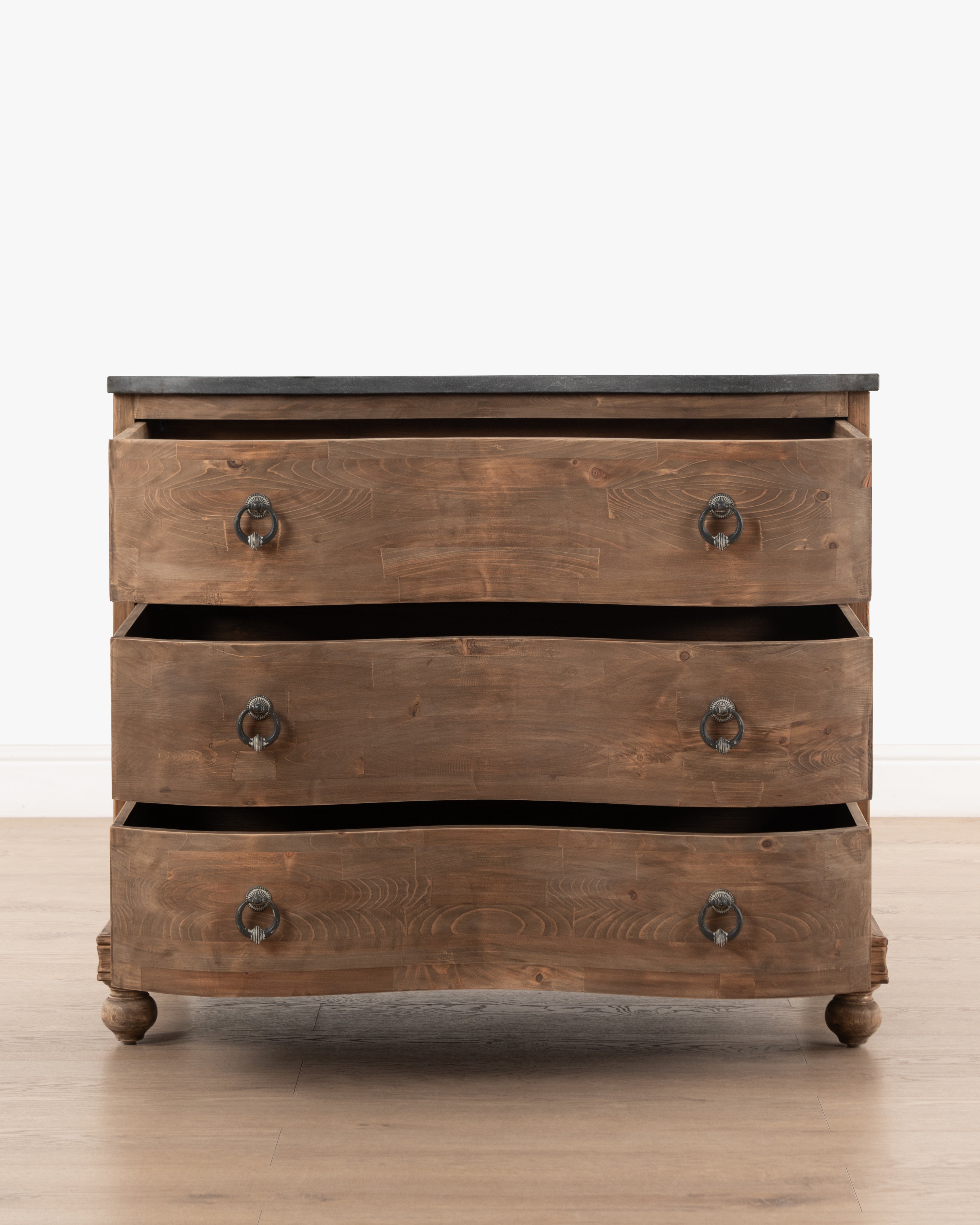 Antoine chest of drawers