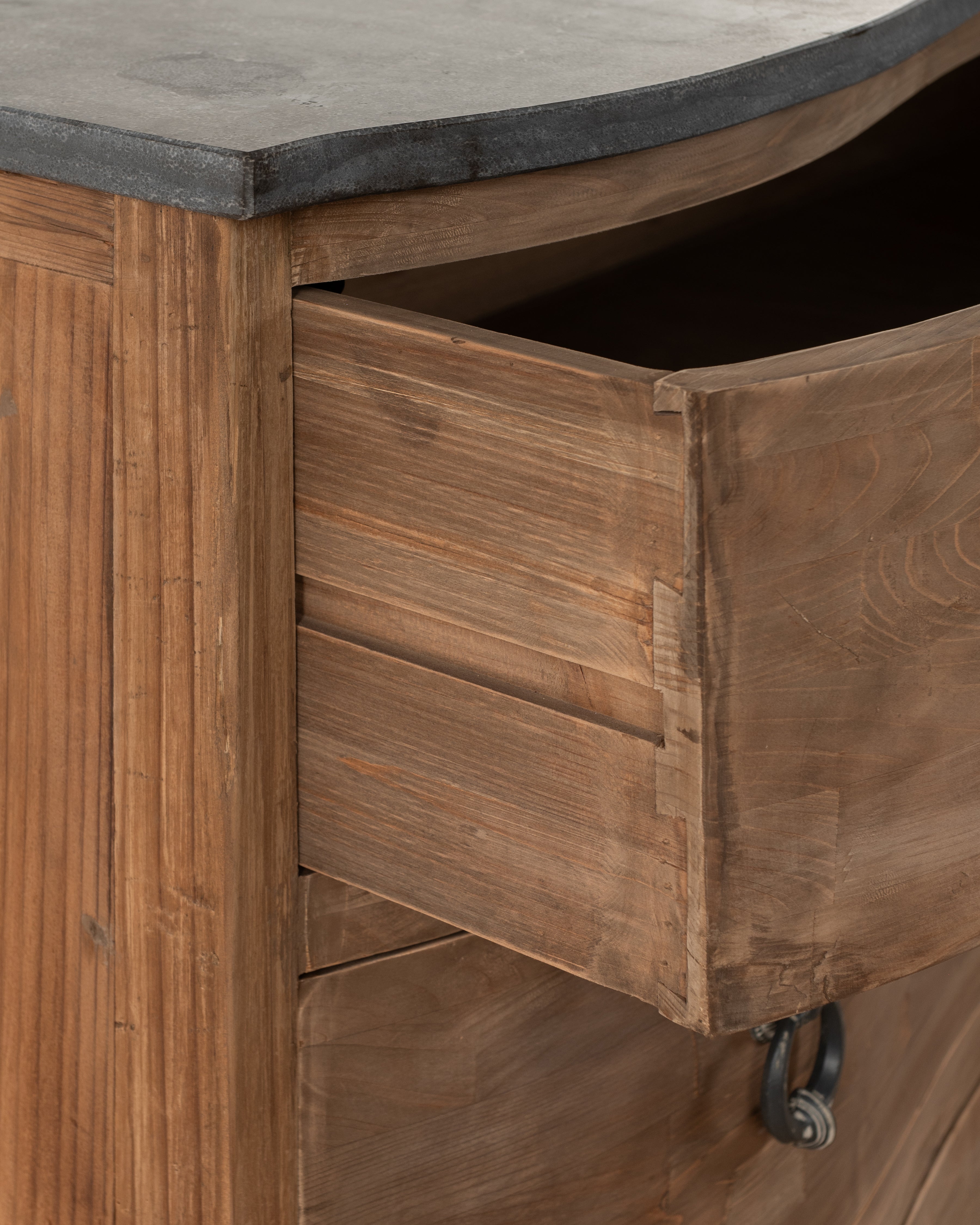 Antoine chest of drawers