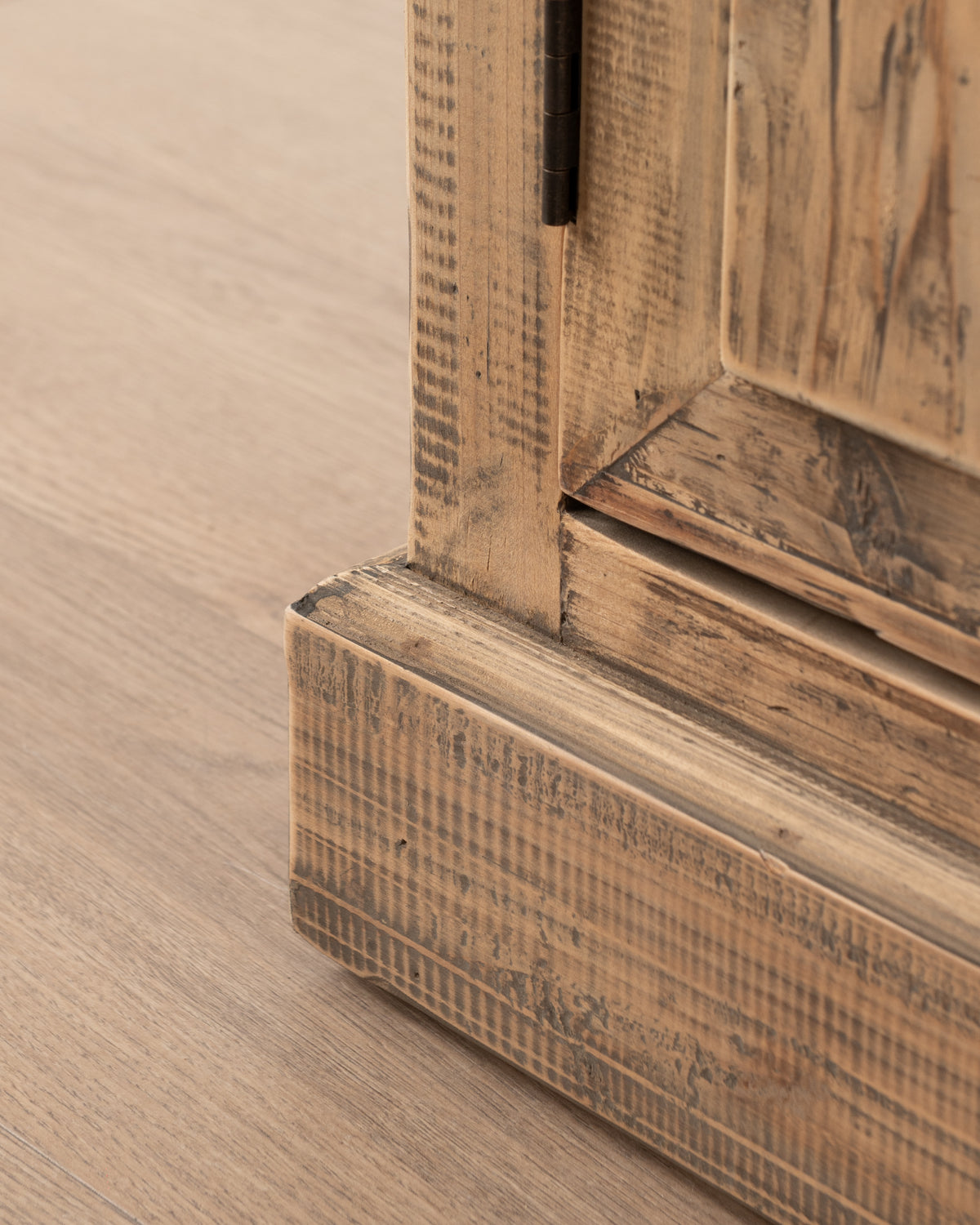 Castellina Cabinet