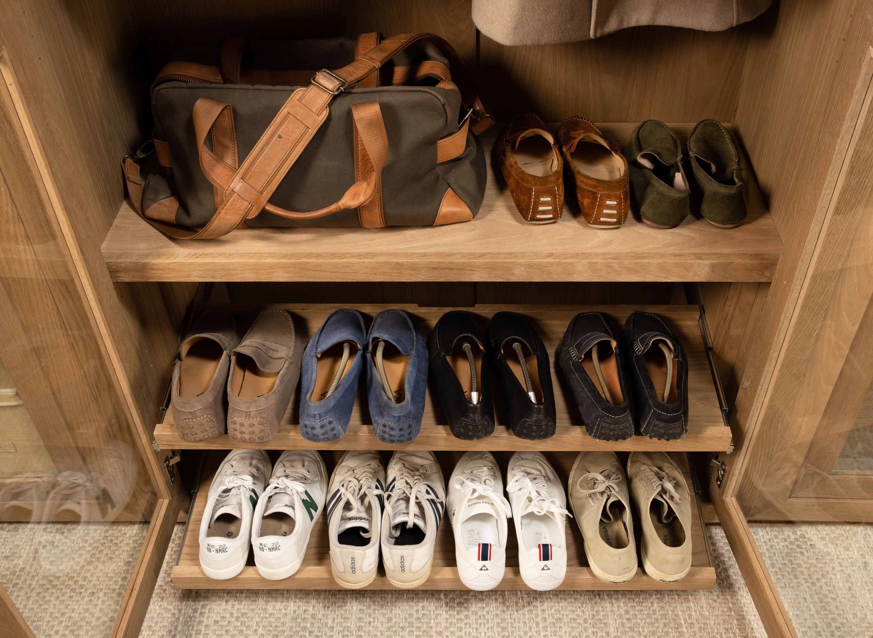 Arman Wardrobe | Shoe Racks & Hanging