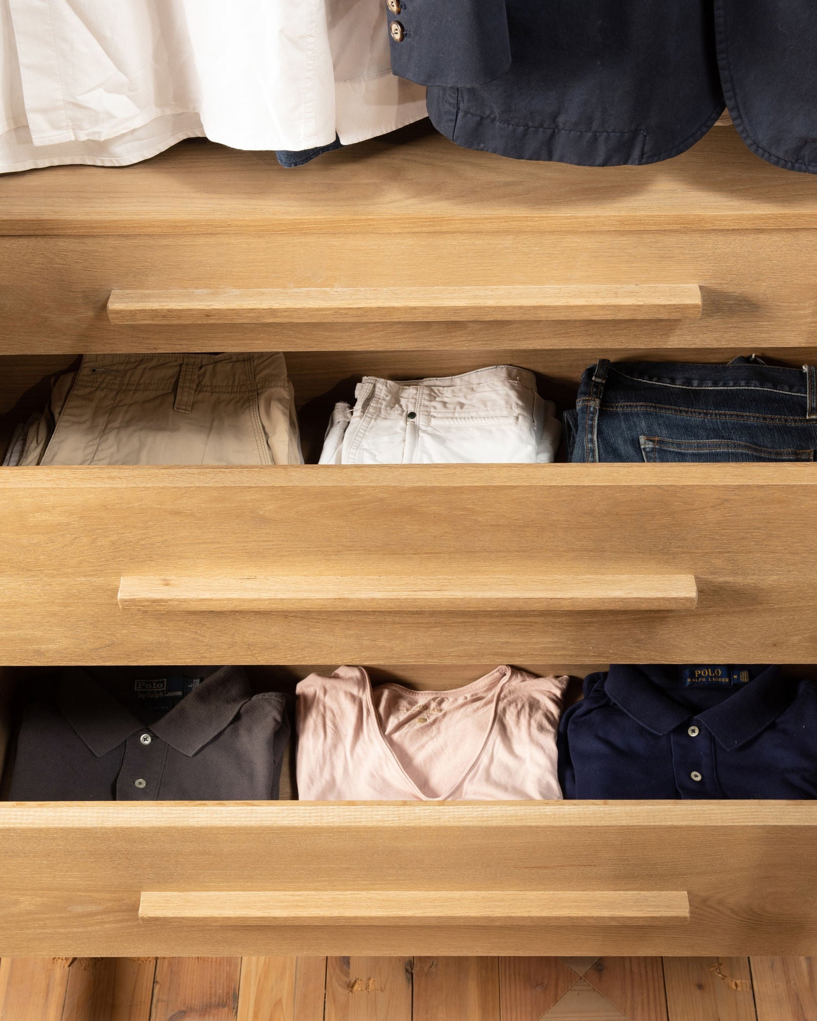 Arman Wardrobe | Drawers & Hanging