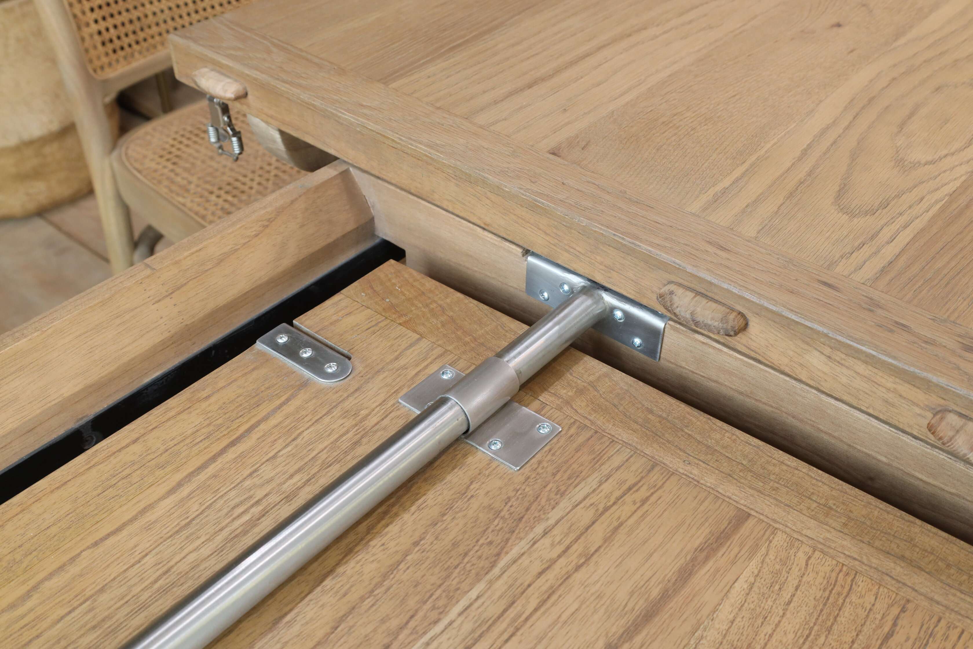 Limited Edition Ashford Premium Extension Dining Table